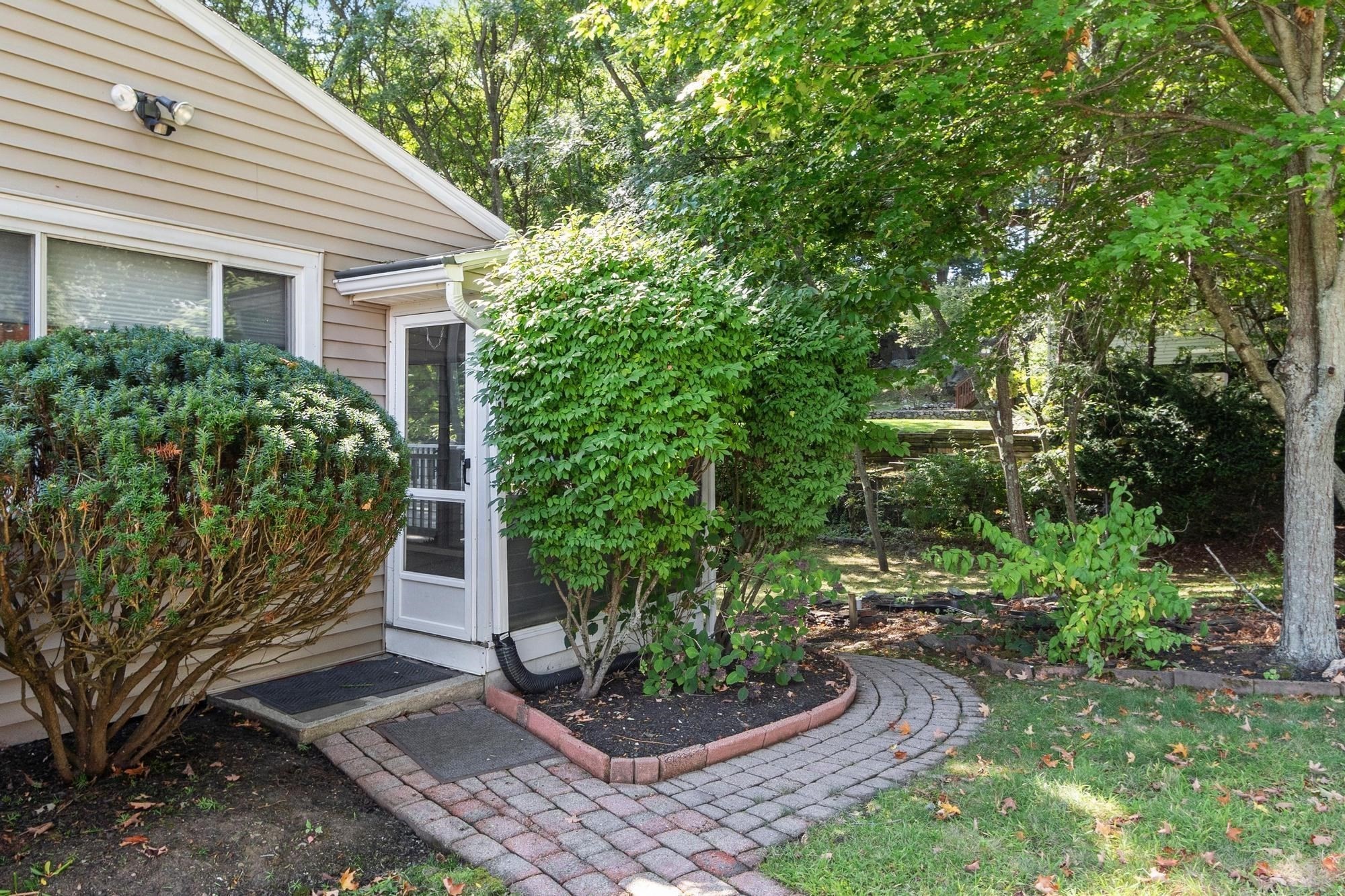 1 Standish Road Property Photo 33