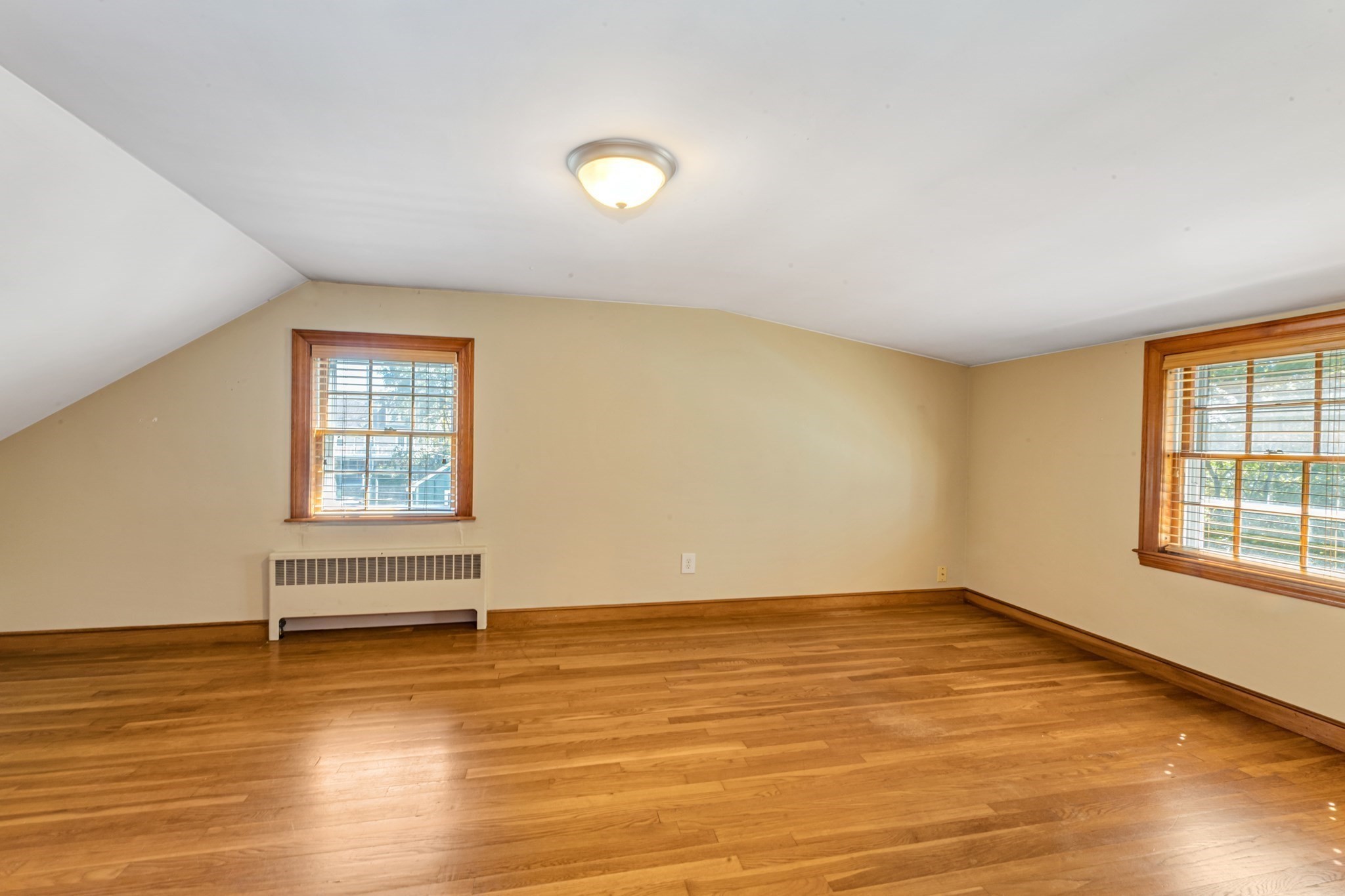 87 Hemman Property Photo 15