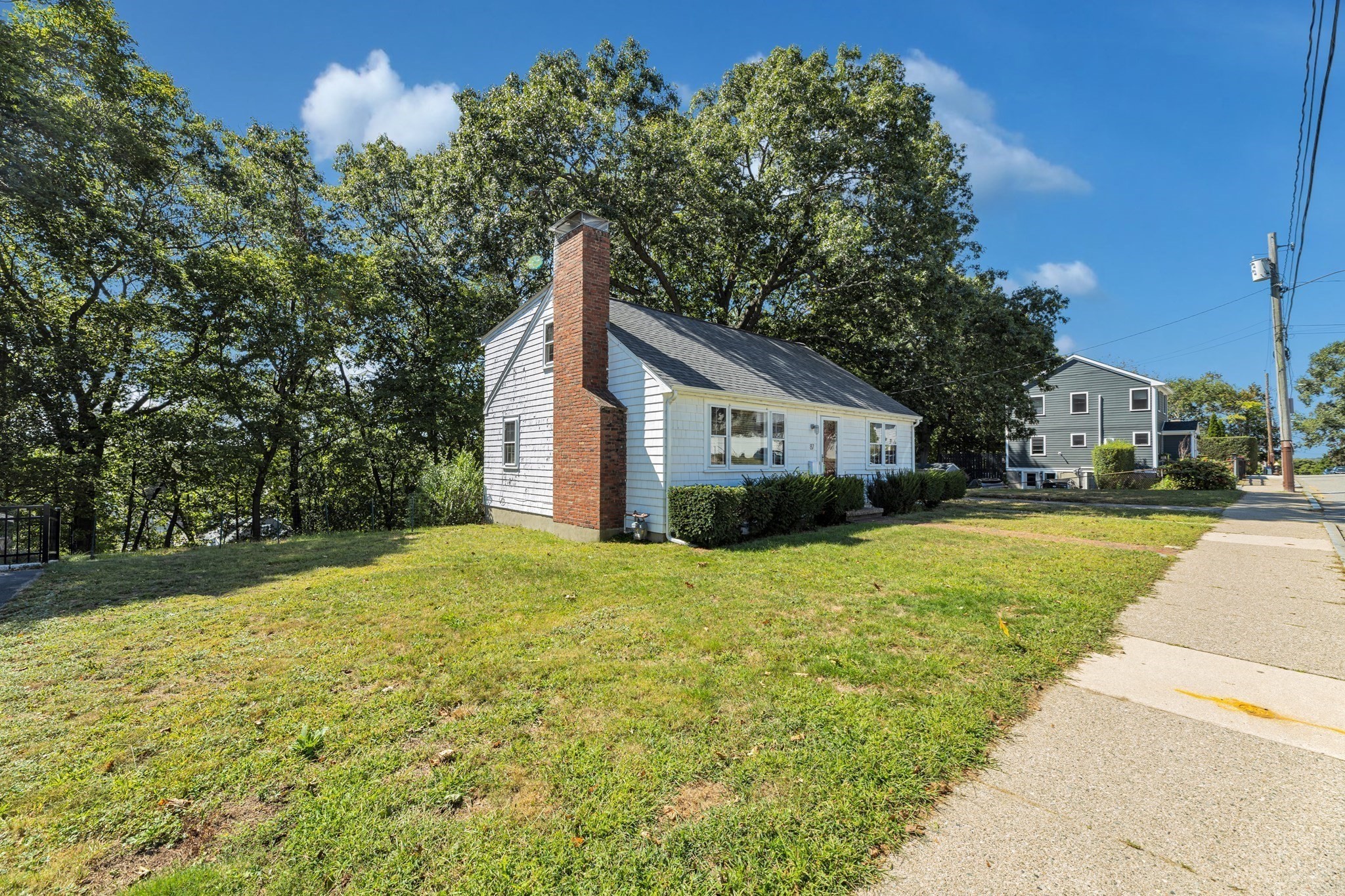 87 Hemman Property Photo 19