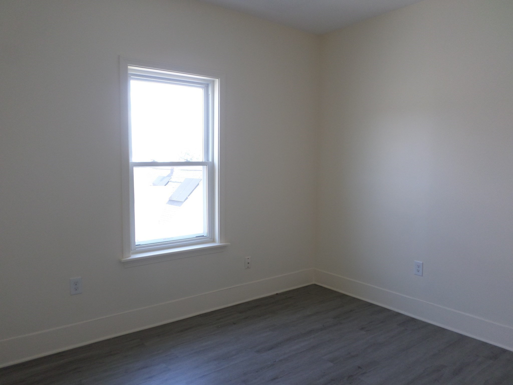 689 Broadway Property Photo 5