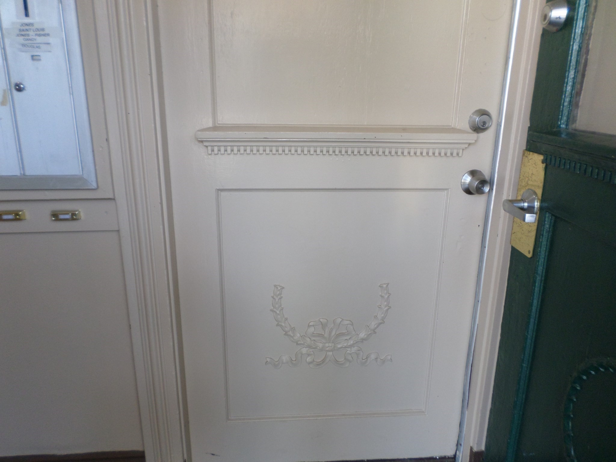 689 Broadway Property Photo 10