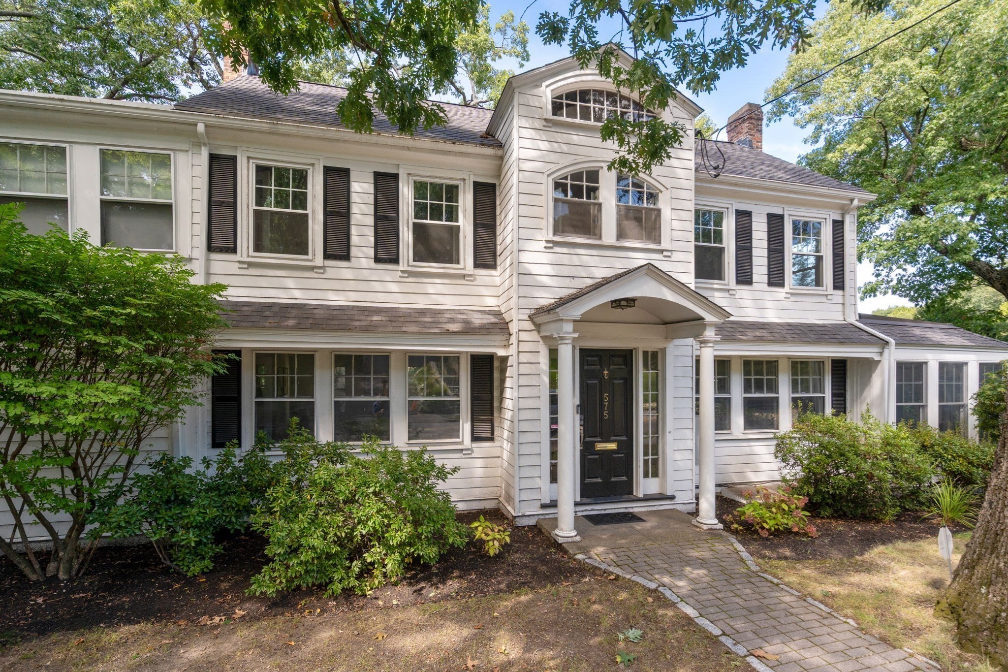 575 Chestnut Street Property Photo 1