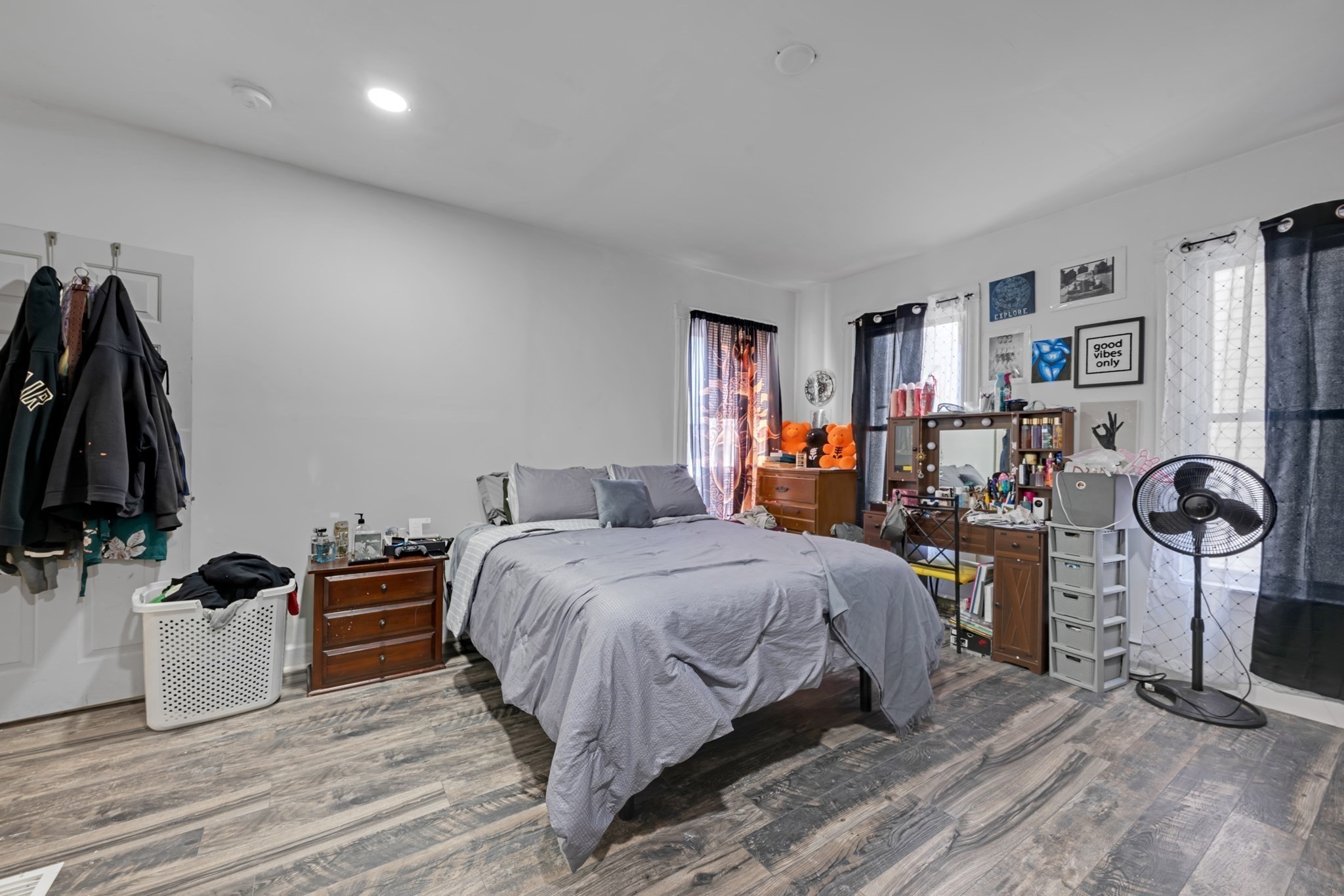 58 Marshall St Property Photo 8