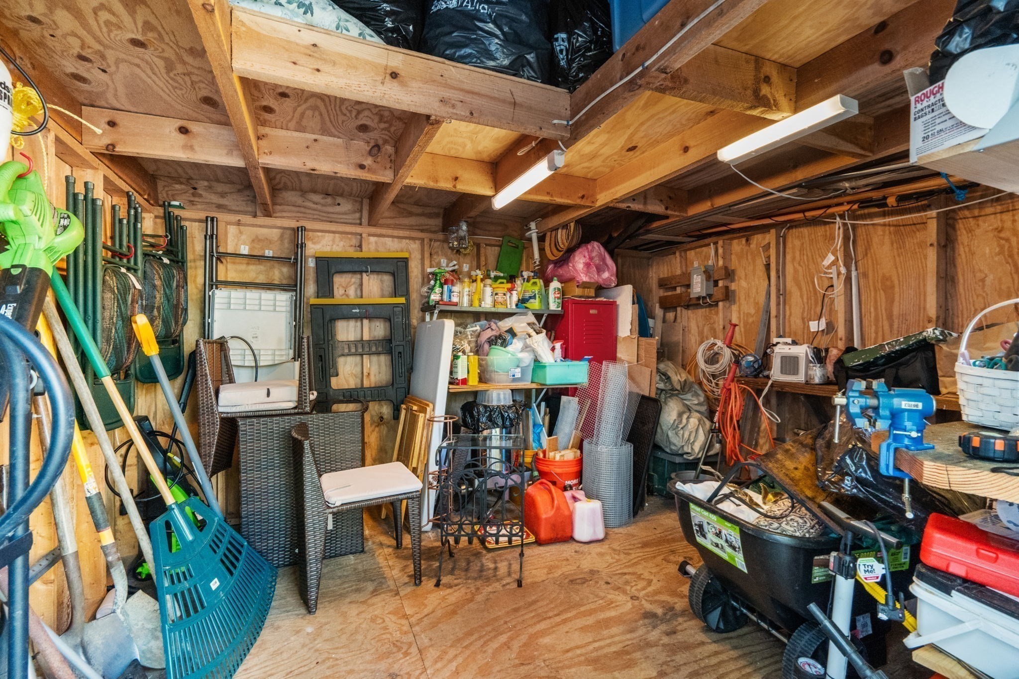 11 Acorn Street Property Photo 25