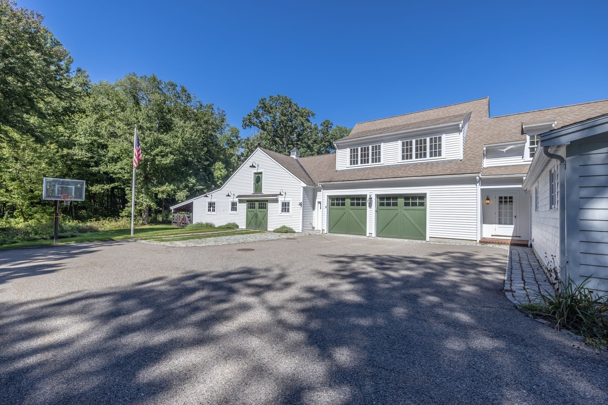 60 Washington St Property Photo 4