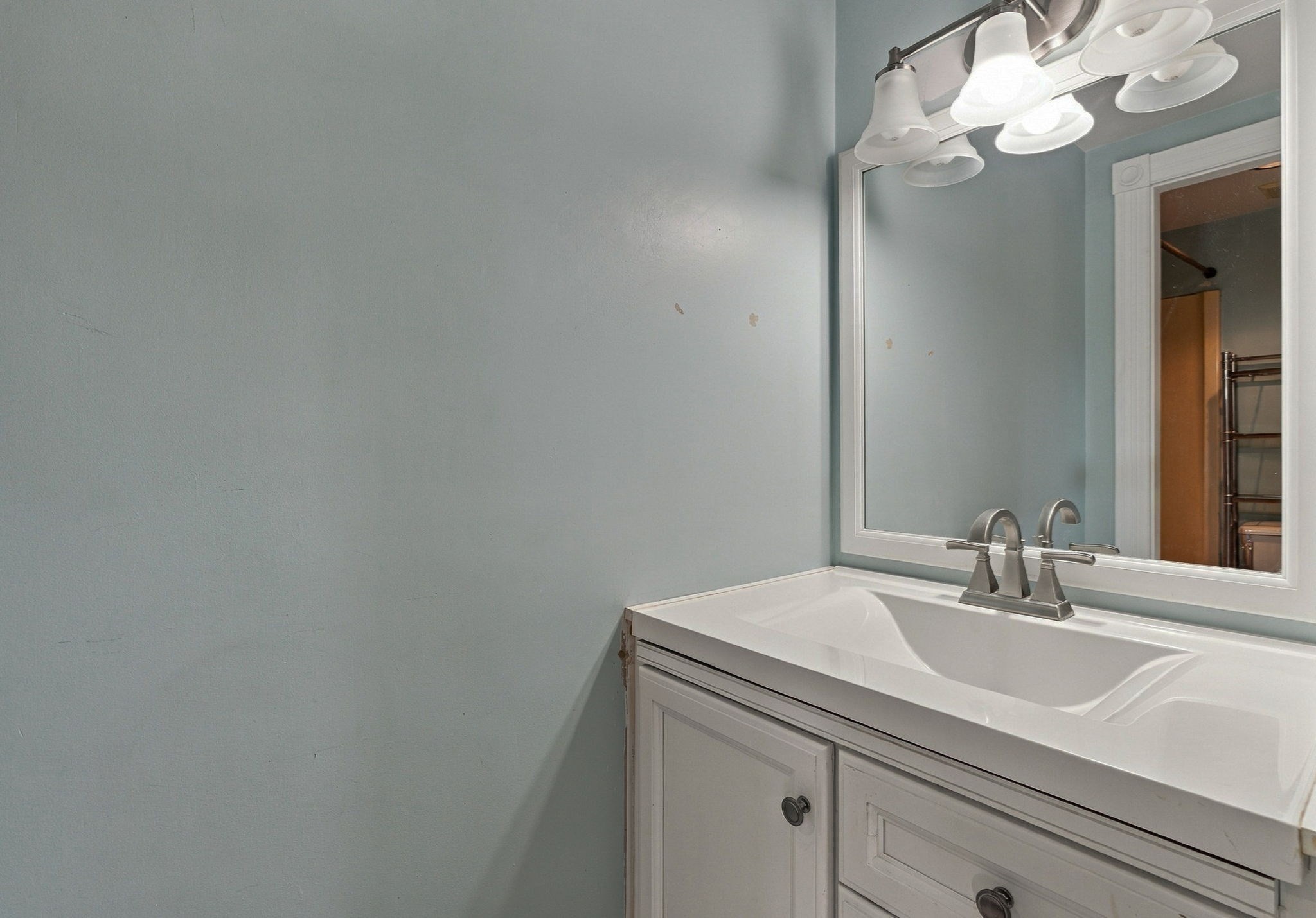 162 High St # B Property Photo 17
