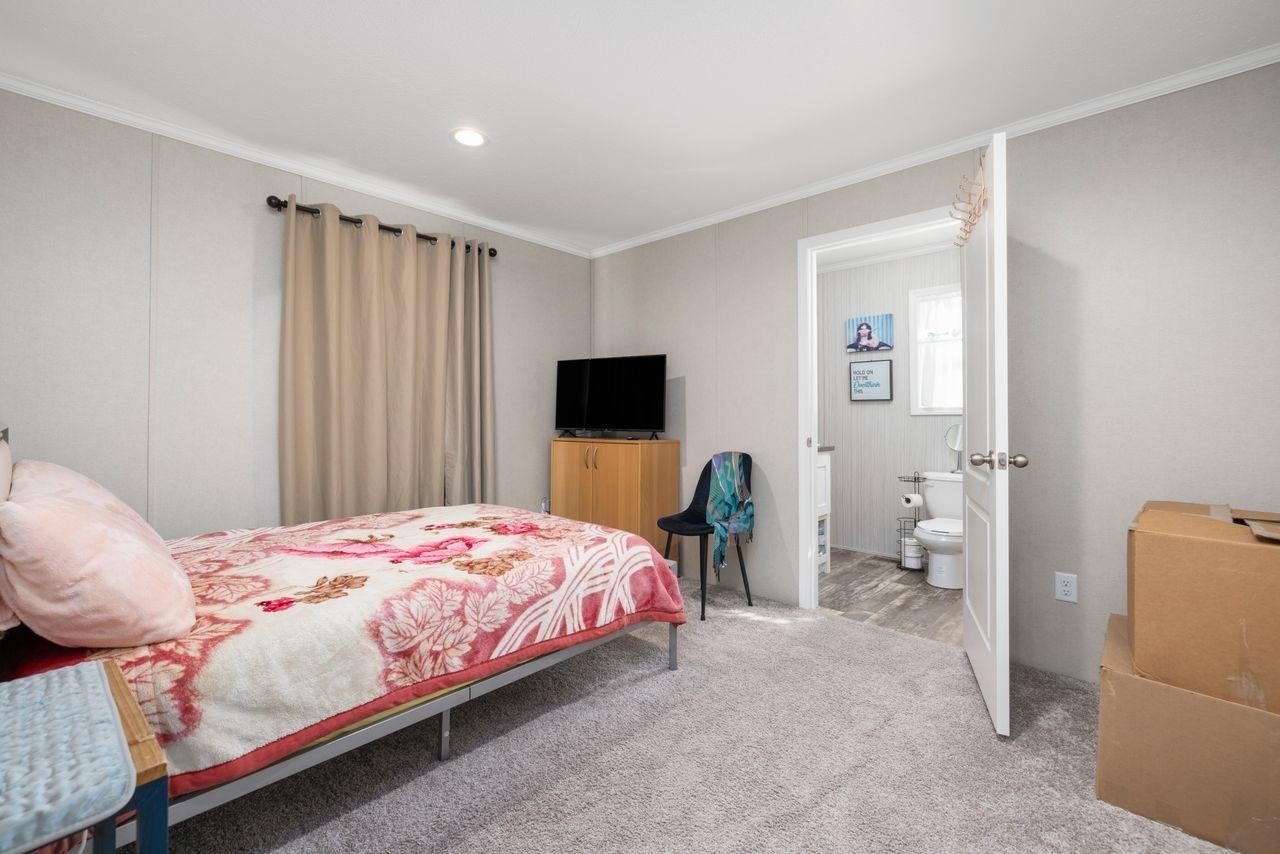 460 Collins # 25 Property Photo 10