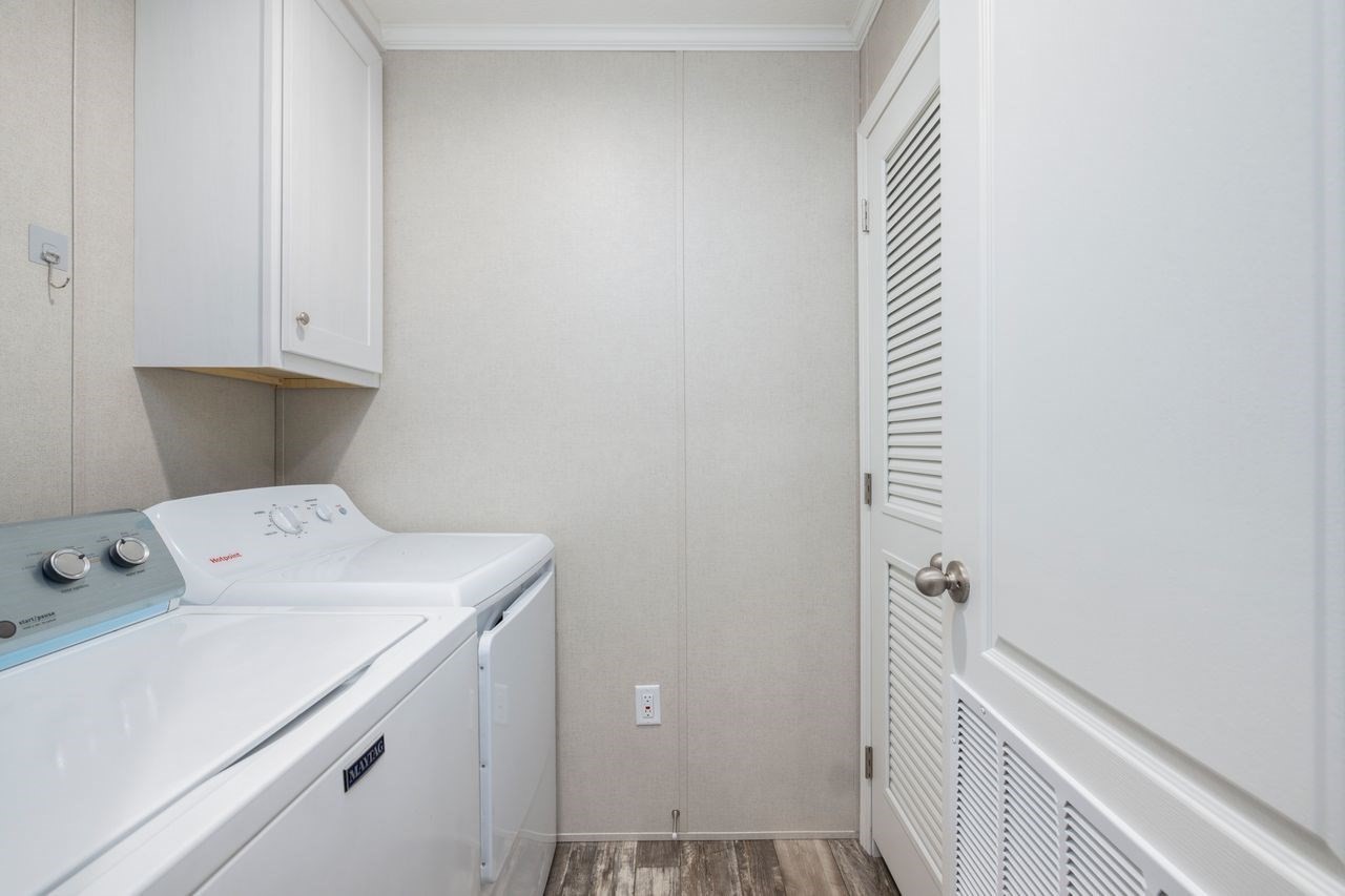 460 Collins # 25 Property Photo 18