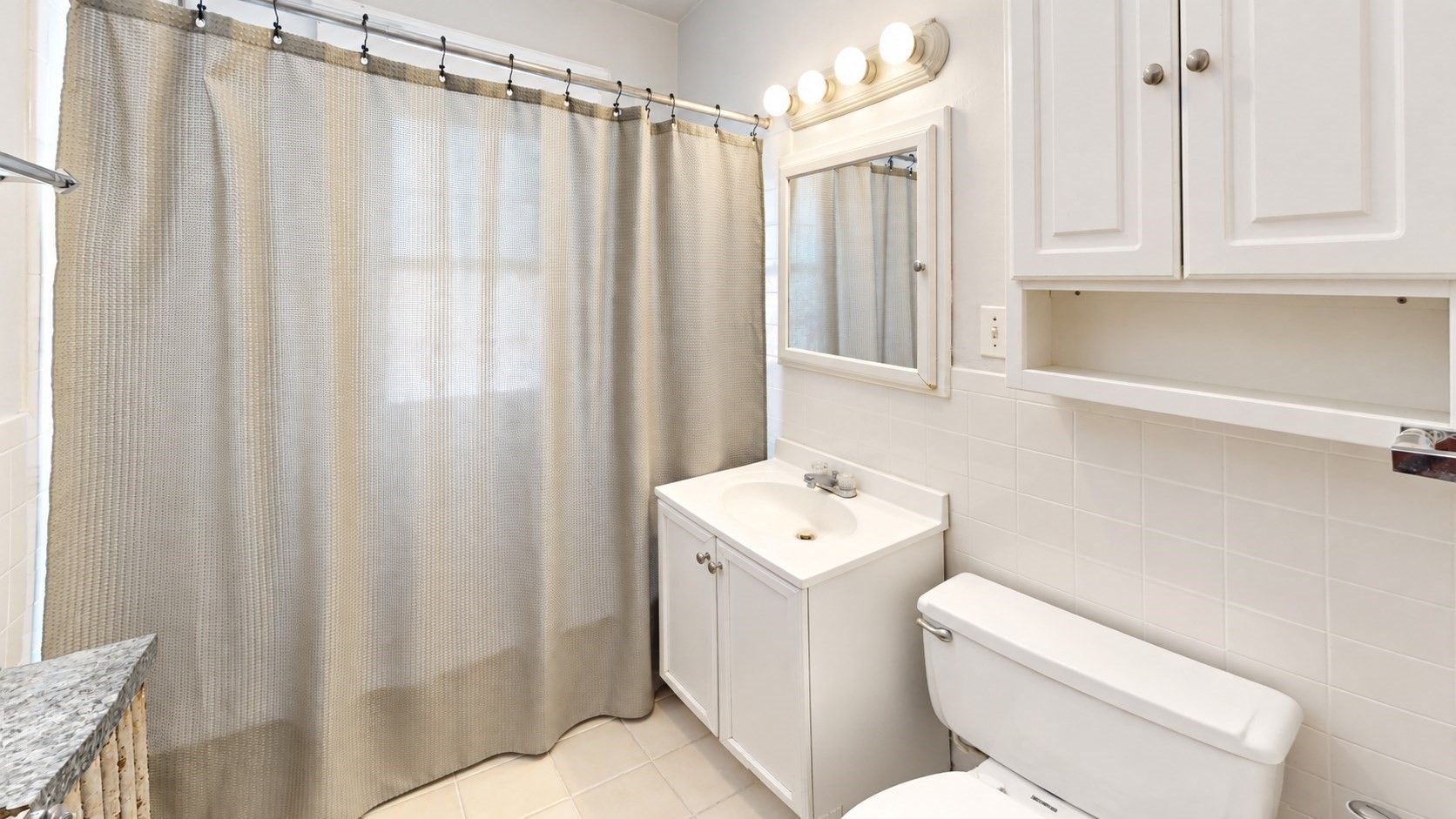 20 Lyne Rd # 2 Property Photo 7