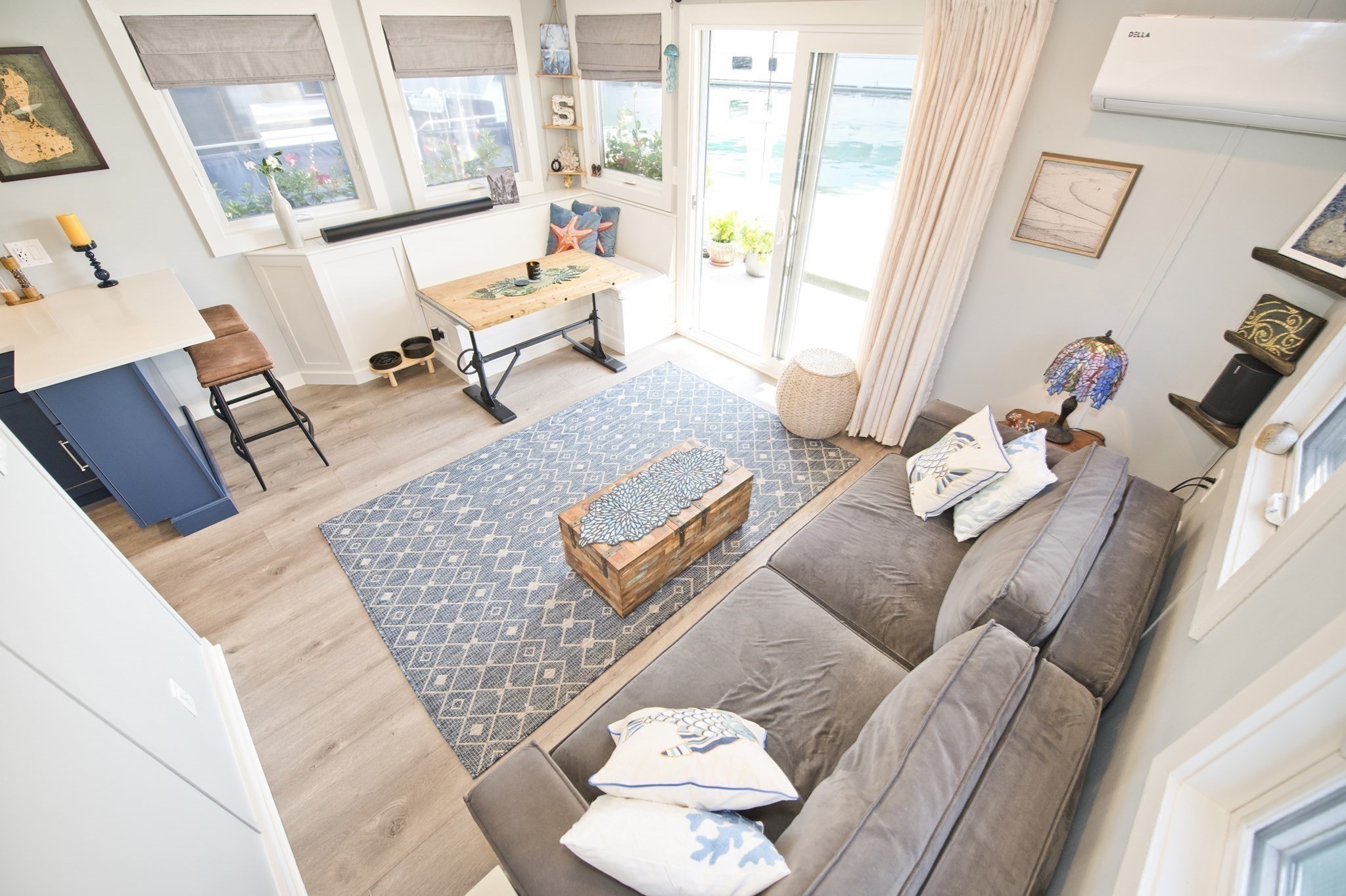 1 Pier 8 # B14 Property Photo 15