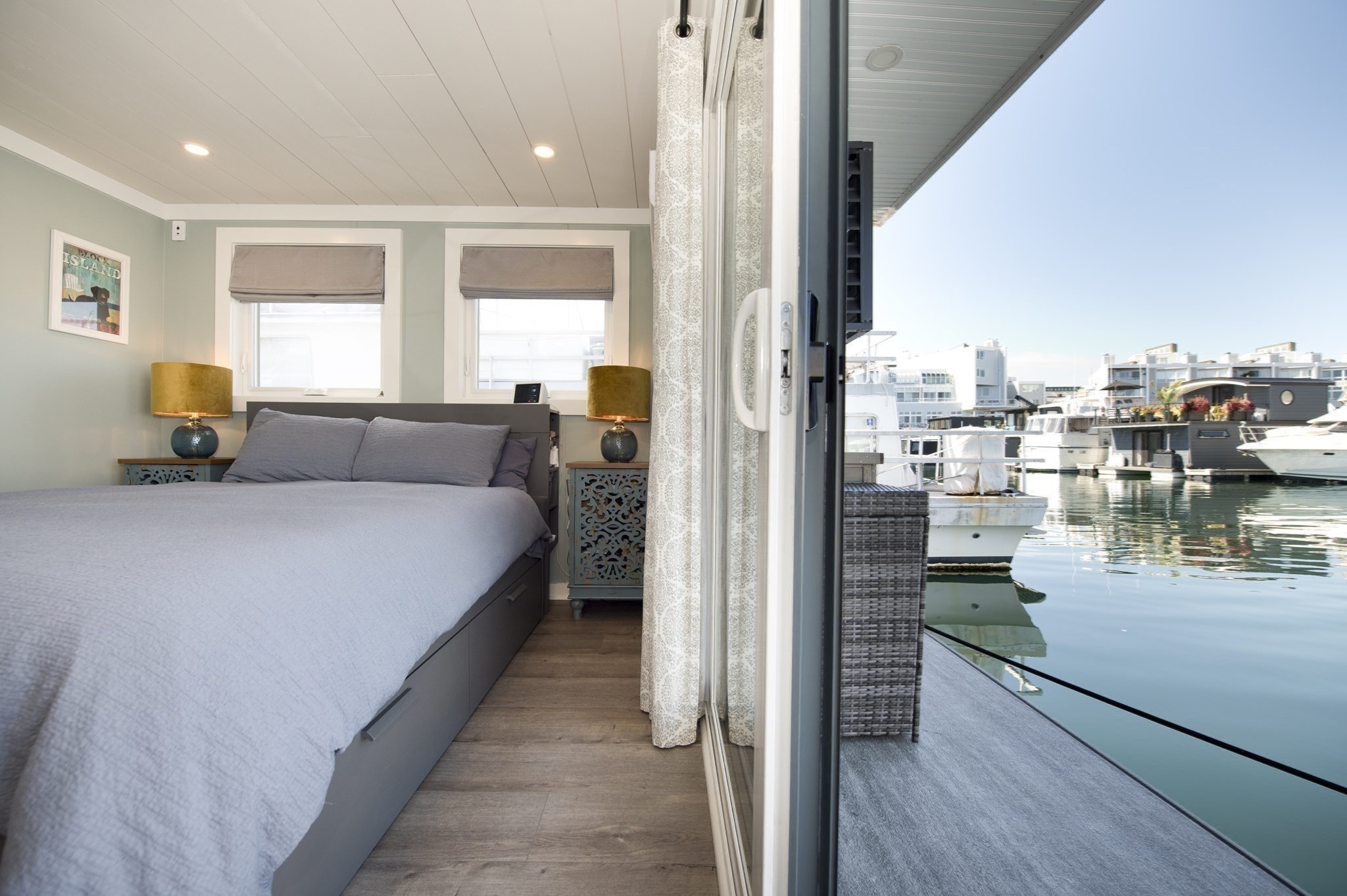 1 Pier 8 # B14 Property Photo 27