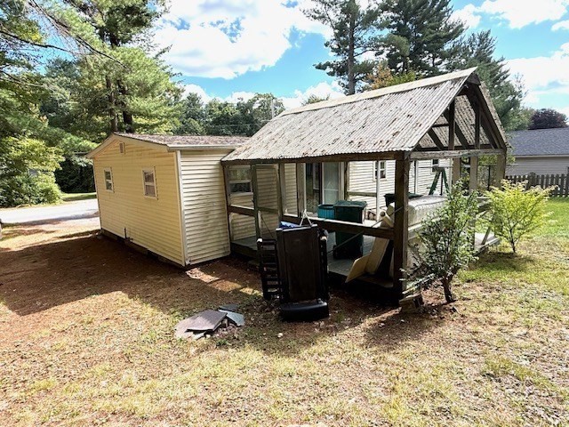 334 Wheelwright Rd Property Photo 7