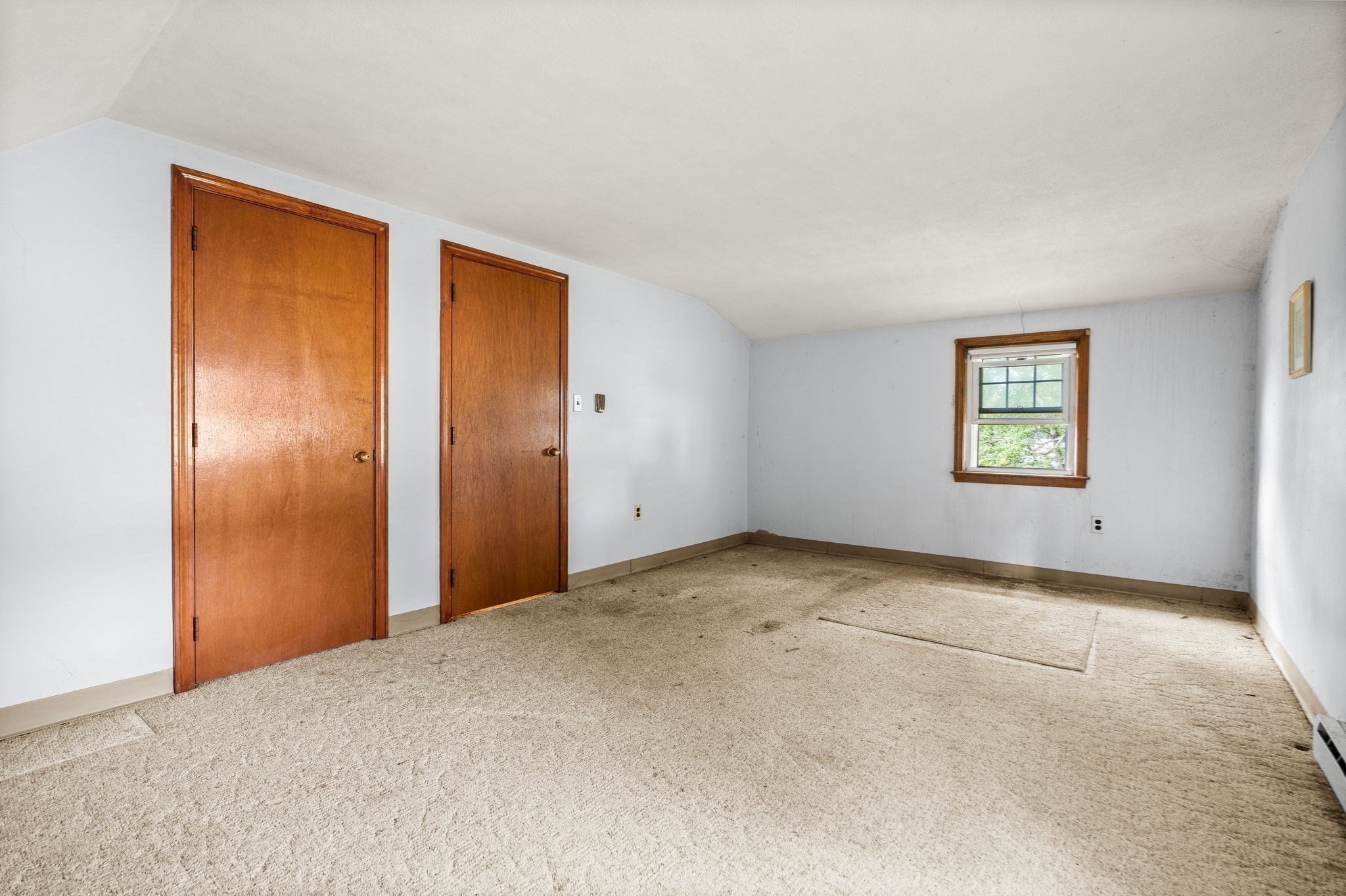906 Boston Rd Property Photo 23