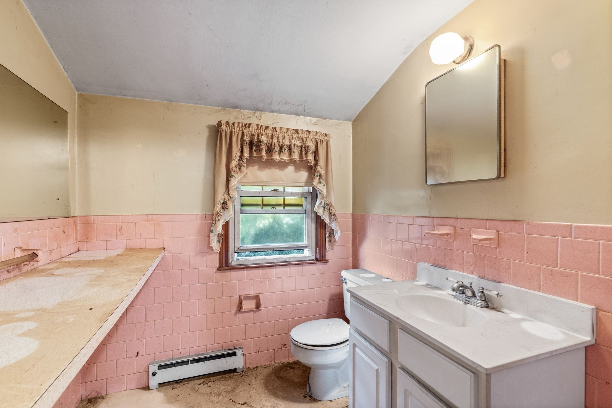 906 Boston Rd Property Photo 25