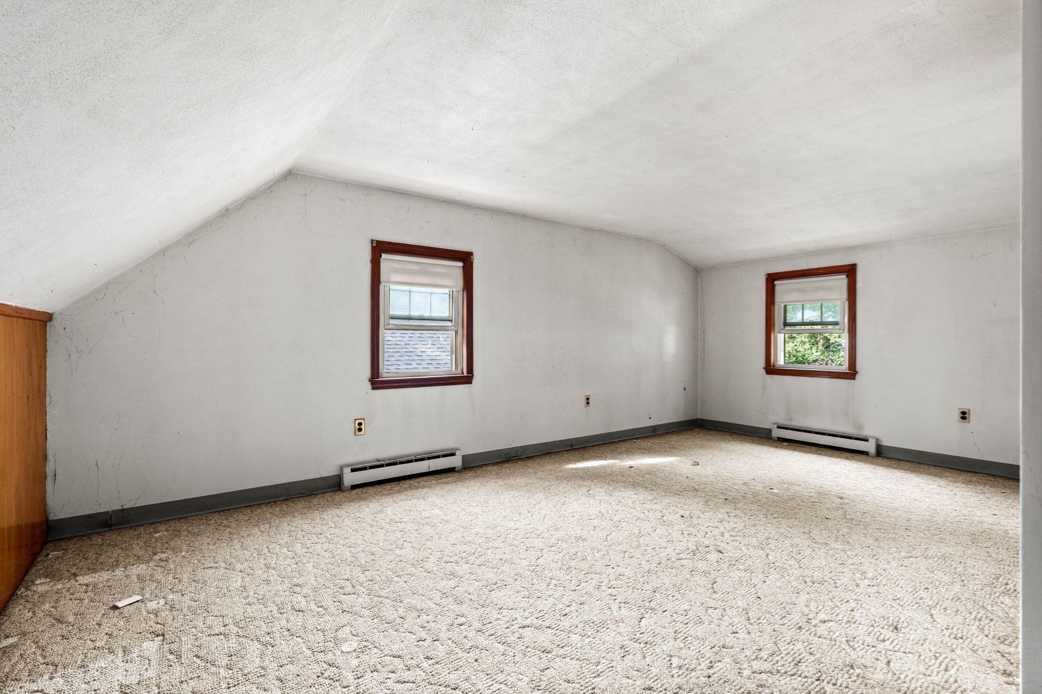 906 Boston Rd Property Photo 29
