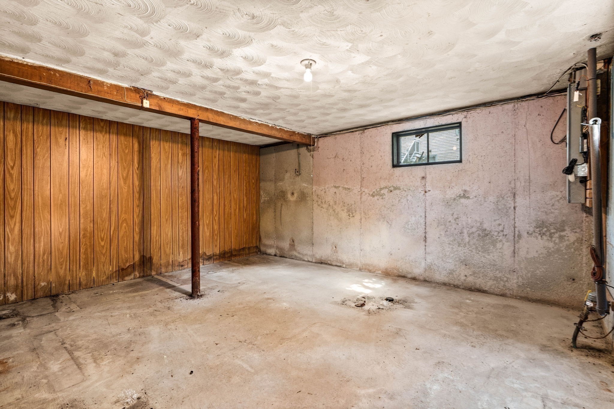 906 Boston Rd Property Photo 37