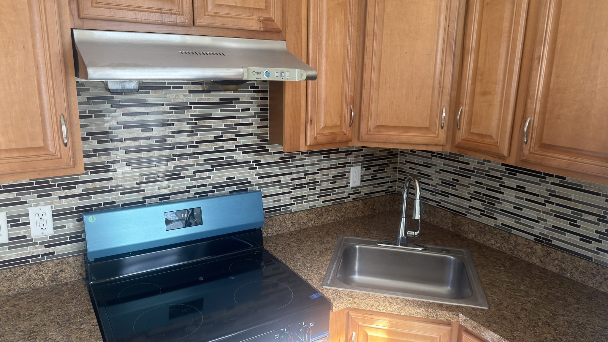73 Washington St # 2 Property Photo 1