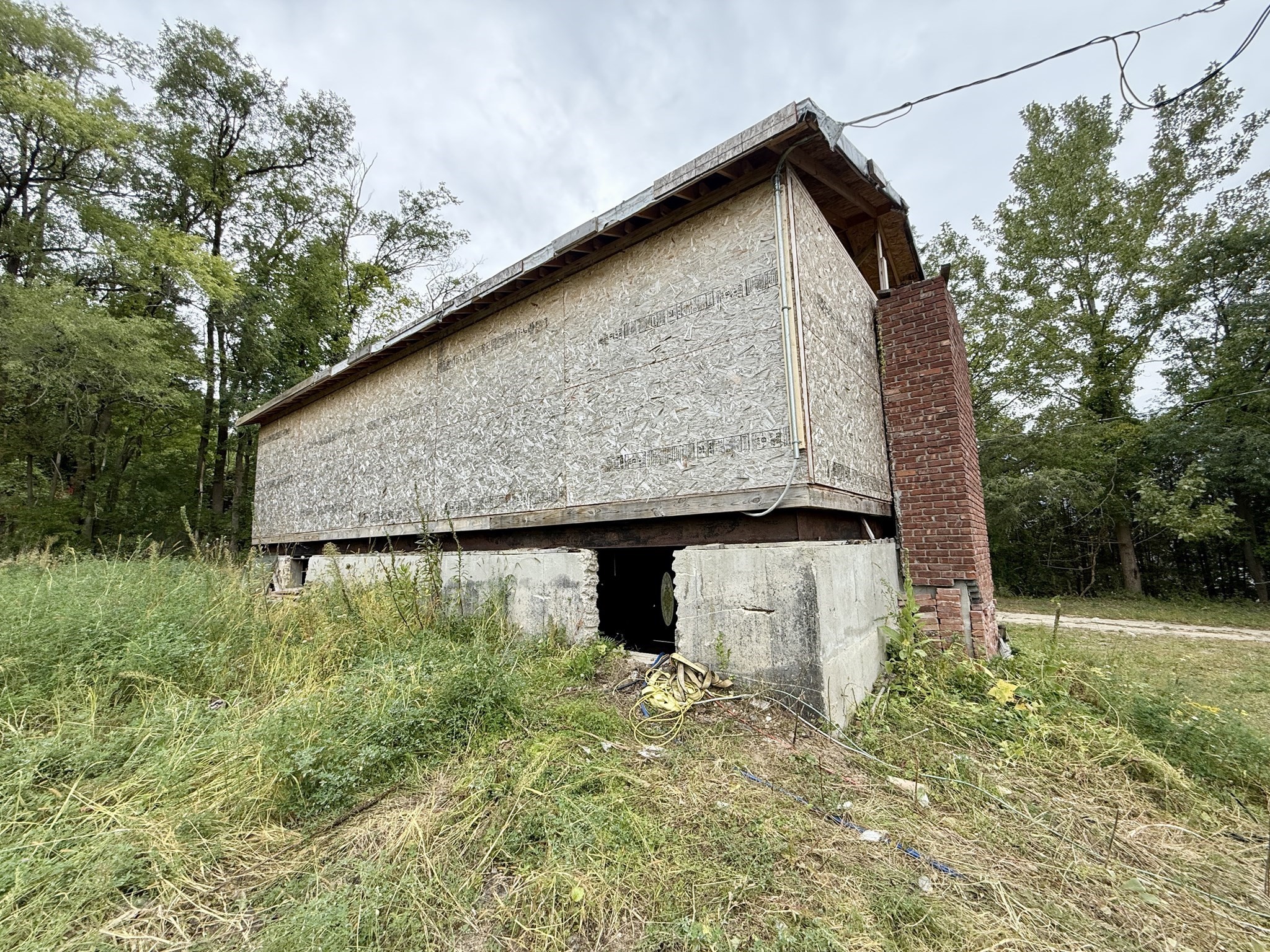 100 Bucklin Rd Property Photo 2