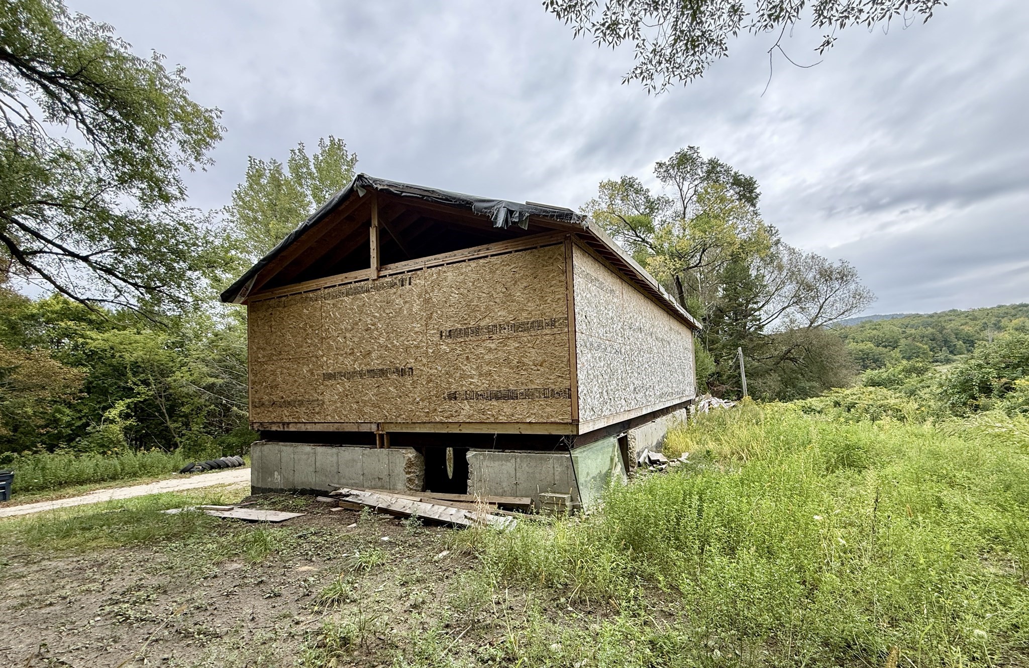 100 Bucklin Rd Property Photo 4