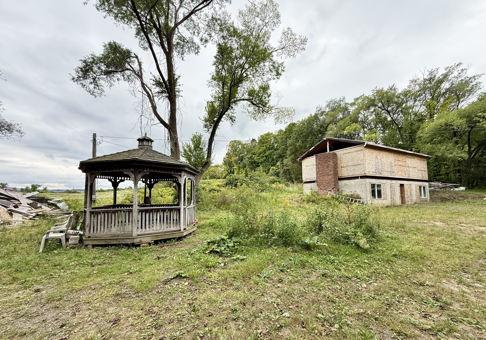 100 Bucklin Rd Property Photo 6