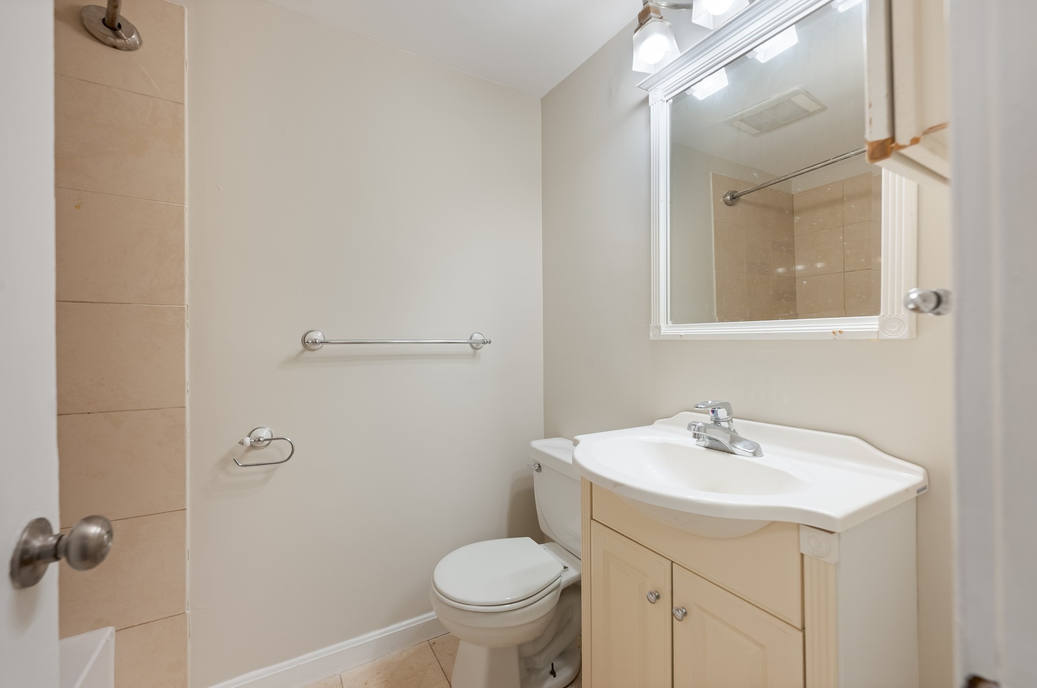11 Revere St # 1 Property Photo 10