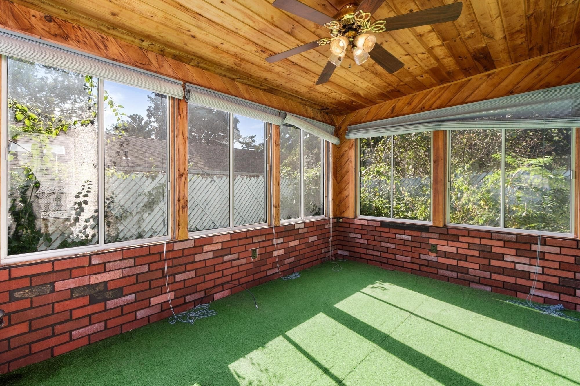 82 Russell St Property Photo 7