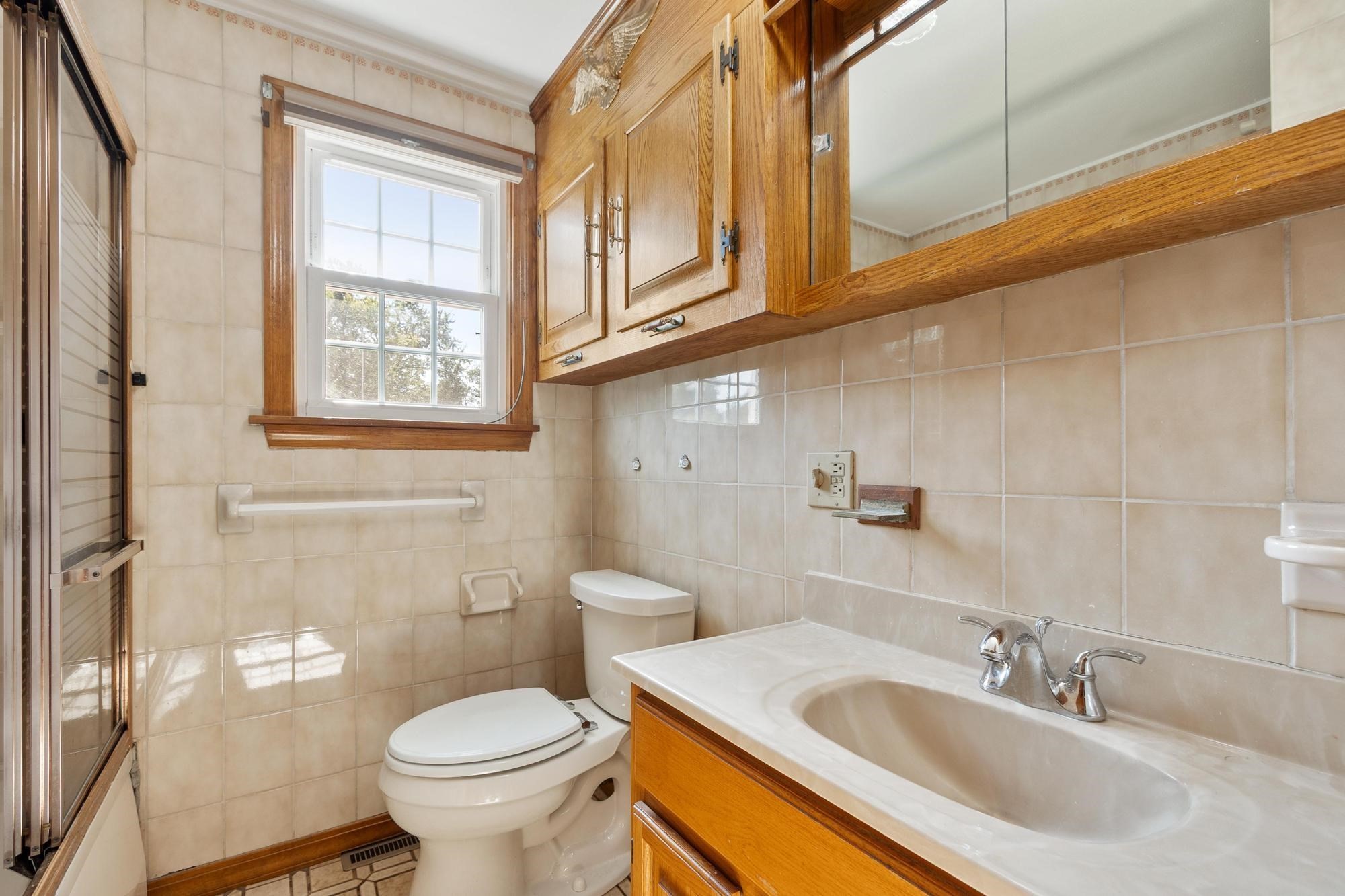 82 Russell St Property Photo 20