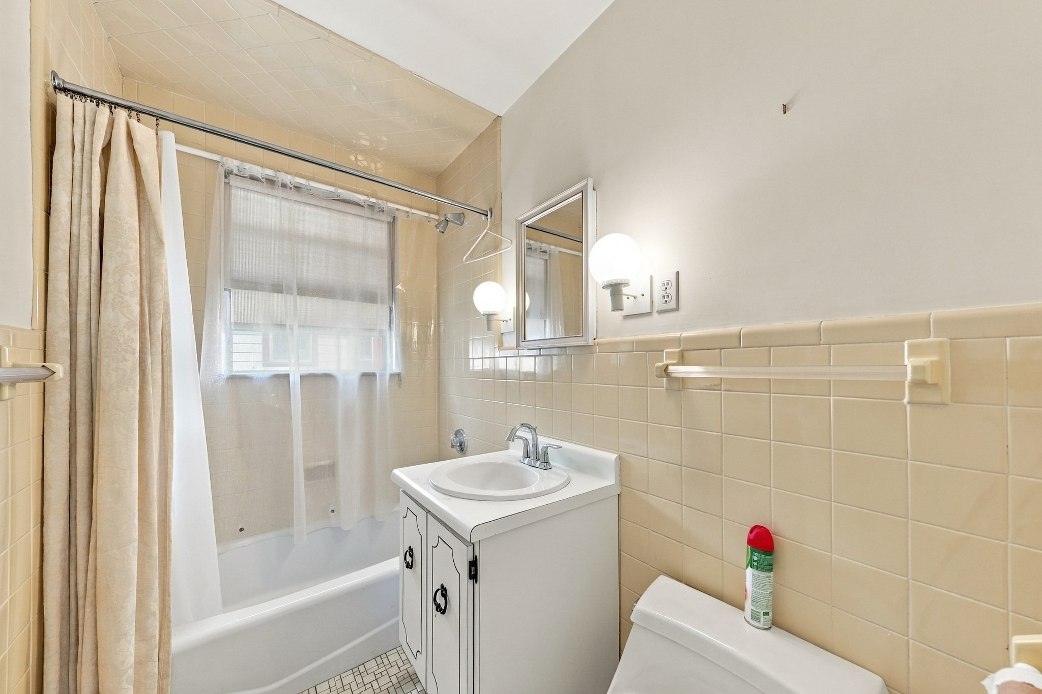 32-34 Grozier Rd. Property Photo 16