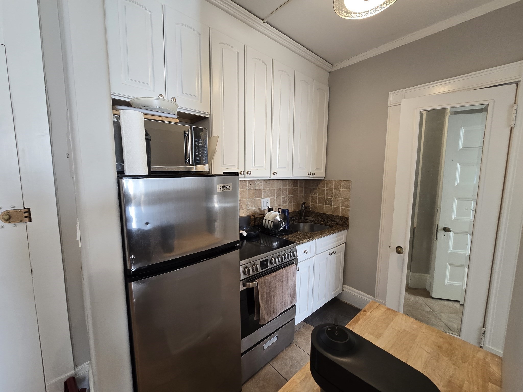 21 Beacon Street # 10 Property Photo 4