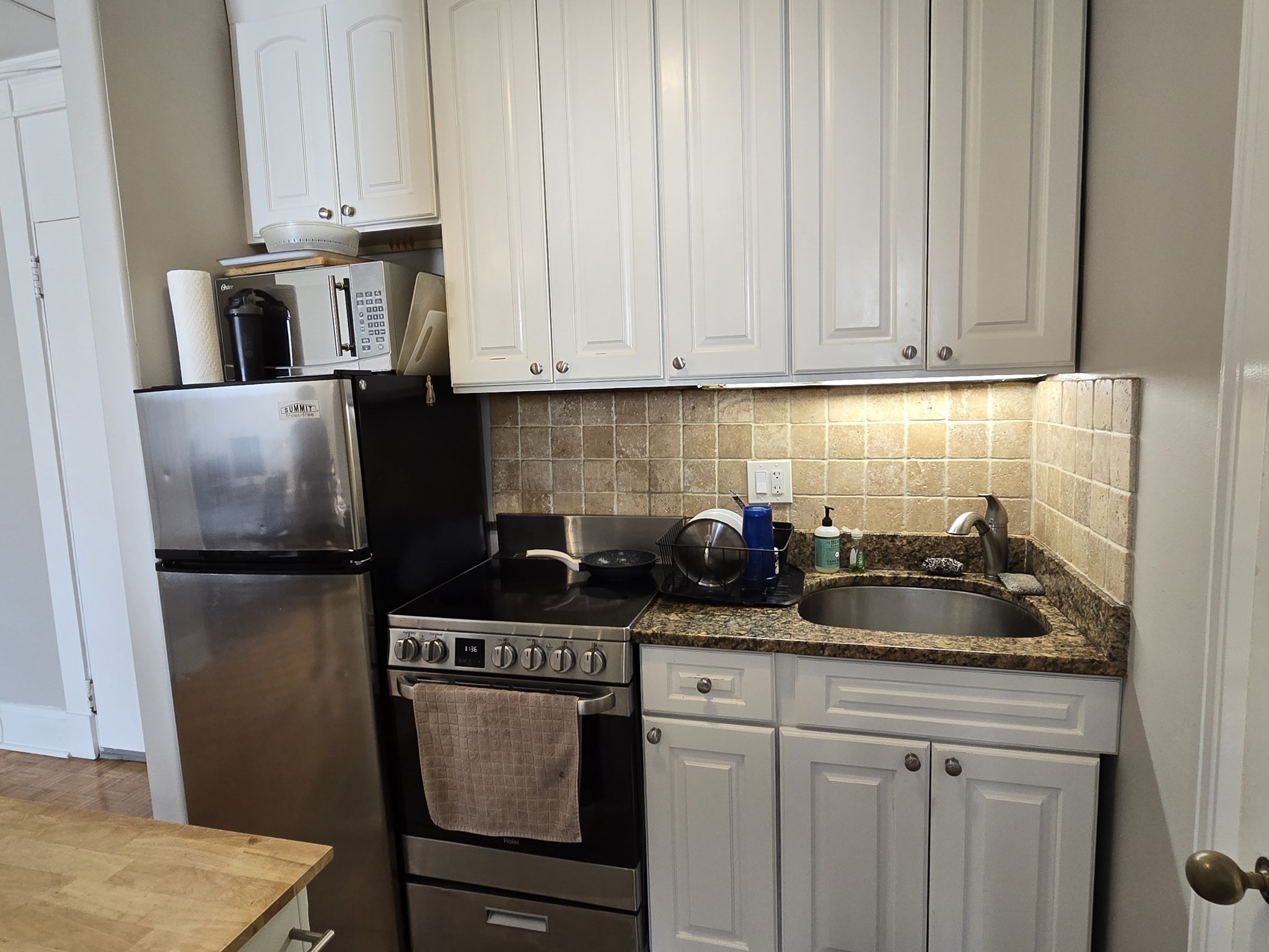 21 Beacon Street # 10 Property Photo 5