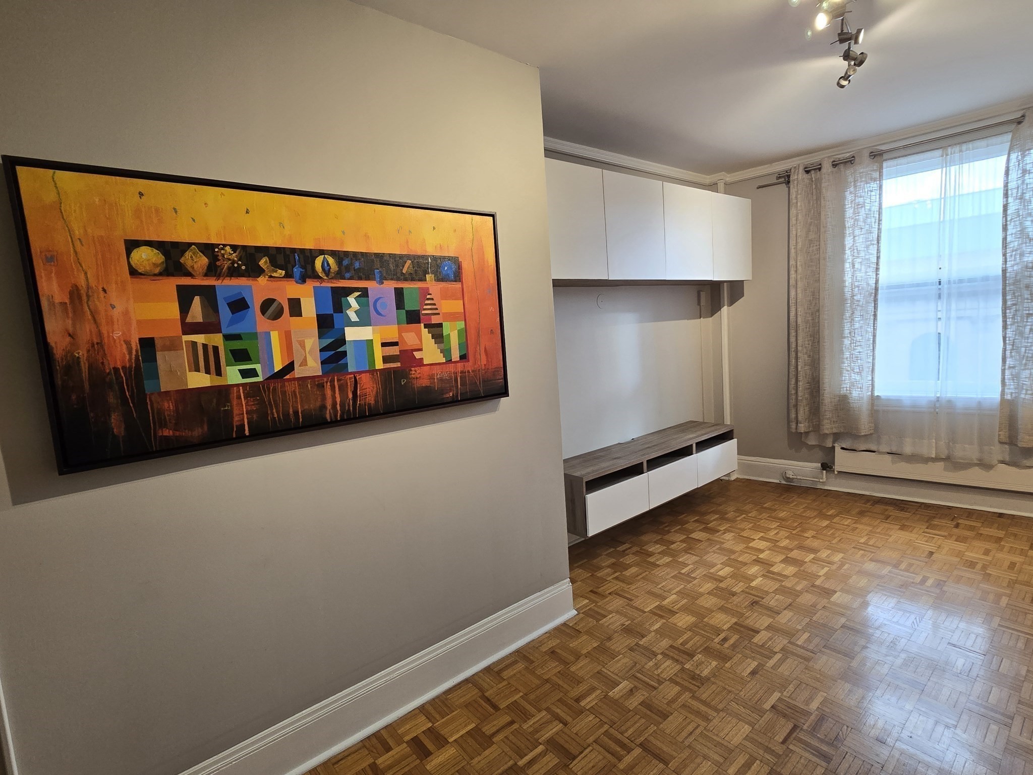 21 Beacon Street # 10 Property Photo 23