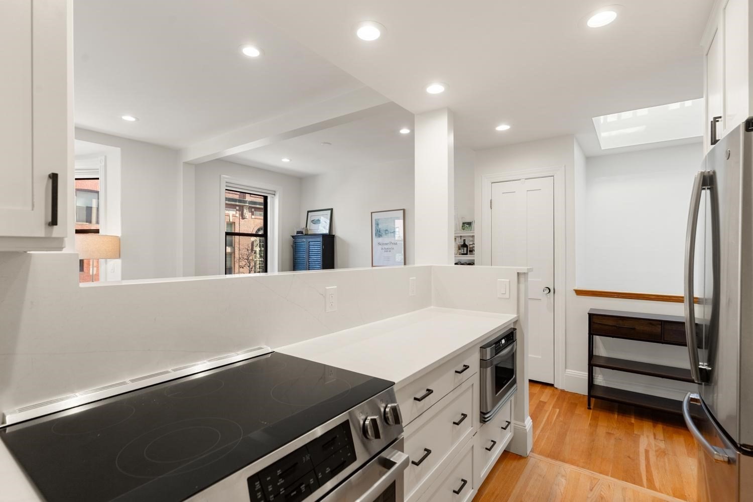 45 Saint Botolph Street # 204 Property Photo 7