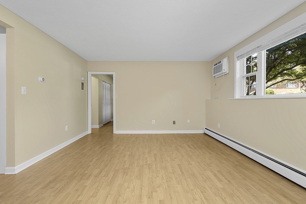 219 Rock St # G2 Property Photo 6