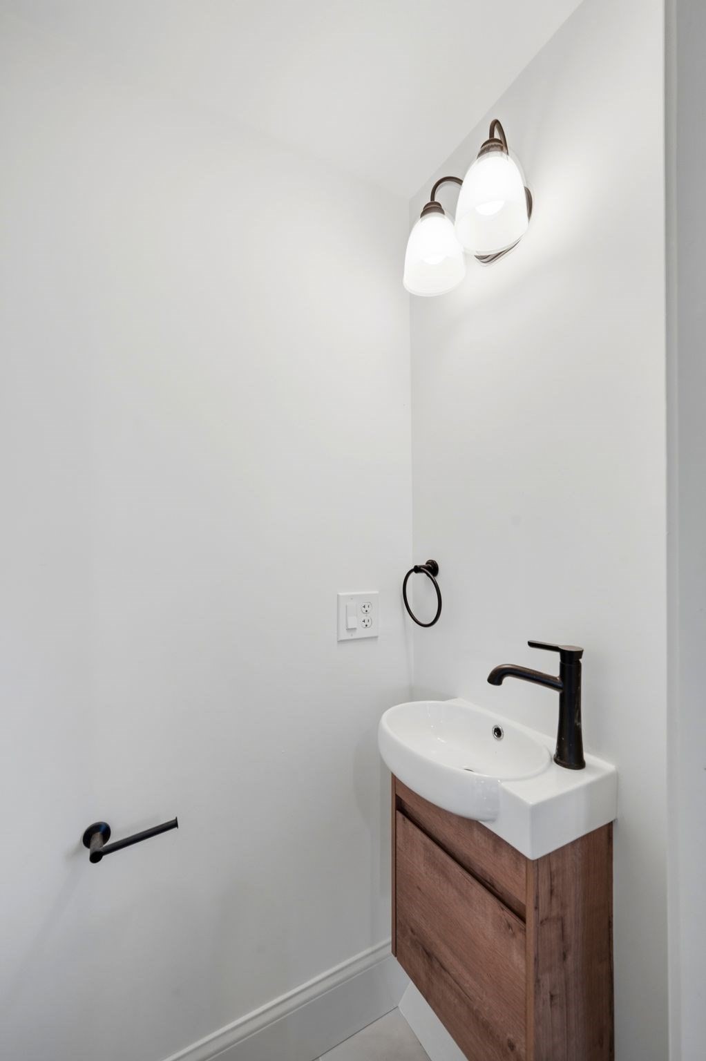 2 Railroad Avenue # 1 Property Photo 19