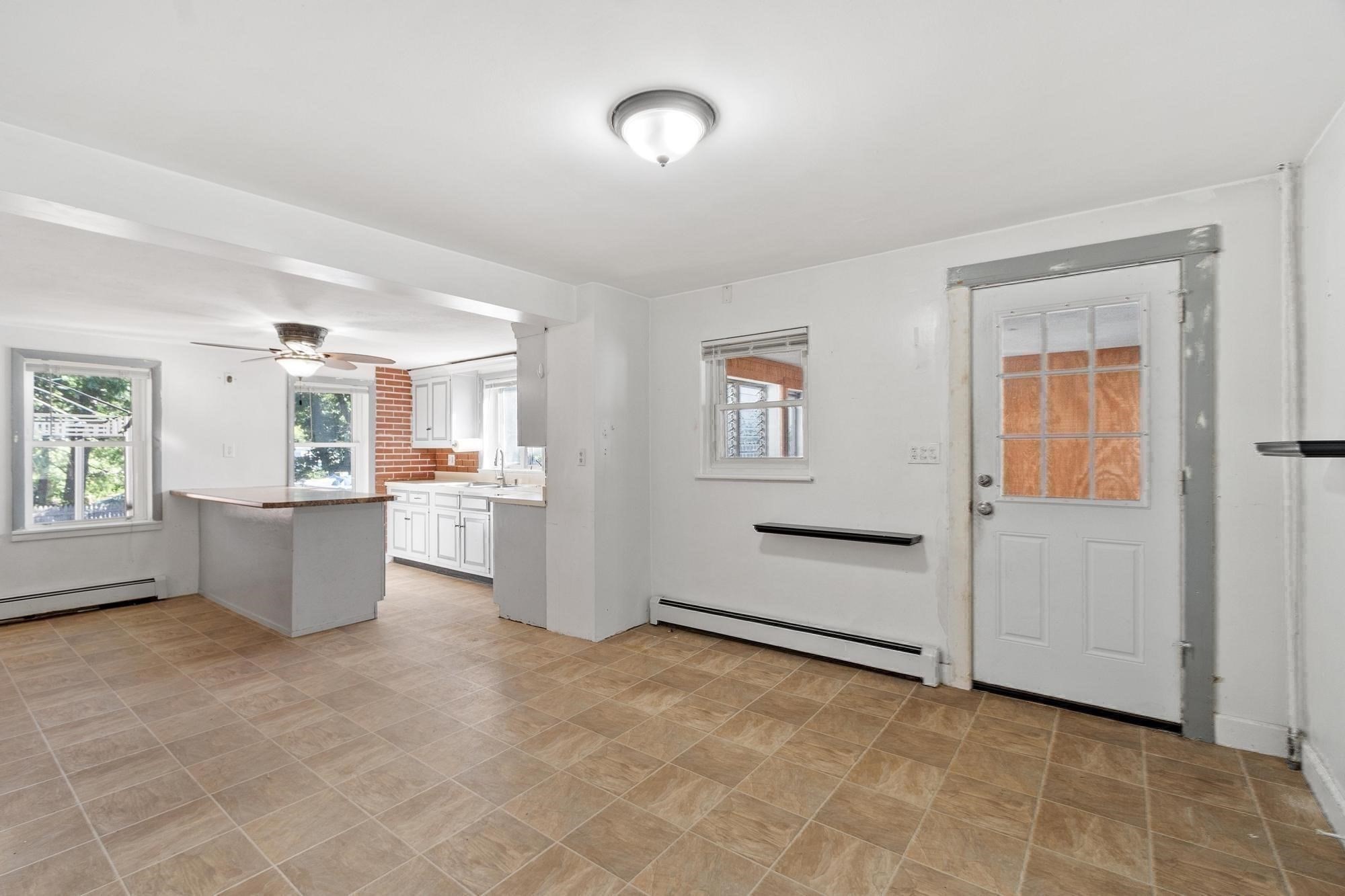 368 Litchfield St Property Photo 29