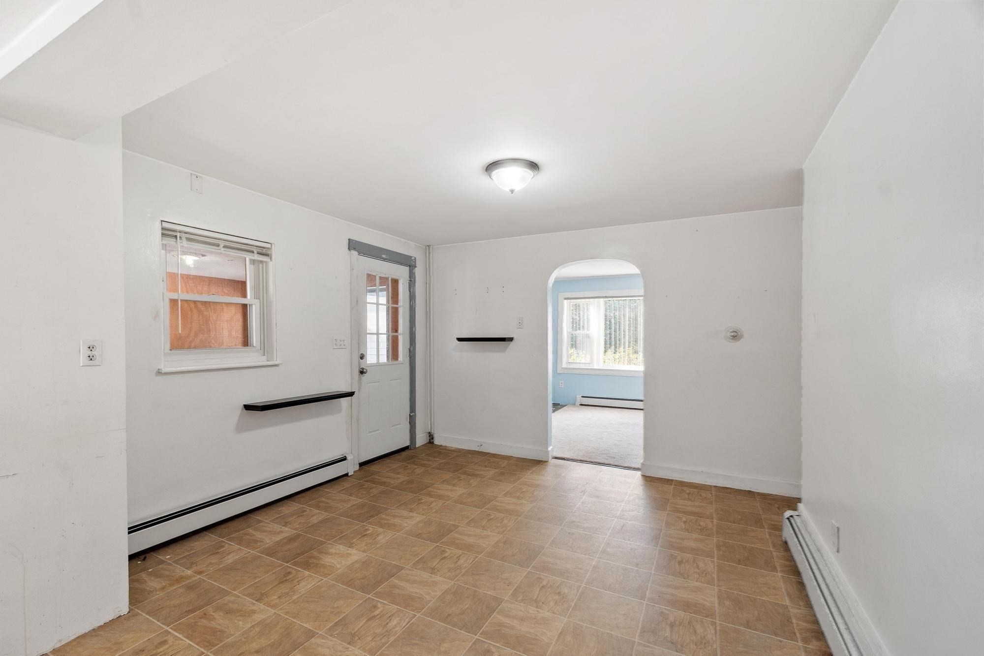 368 Litchfield St Property Photo 32
