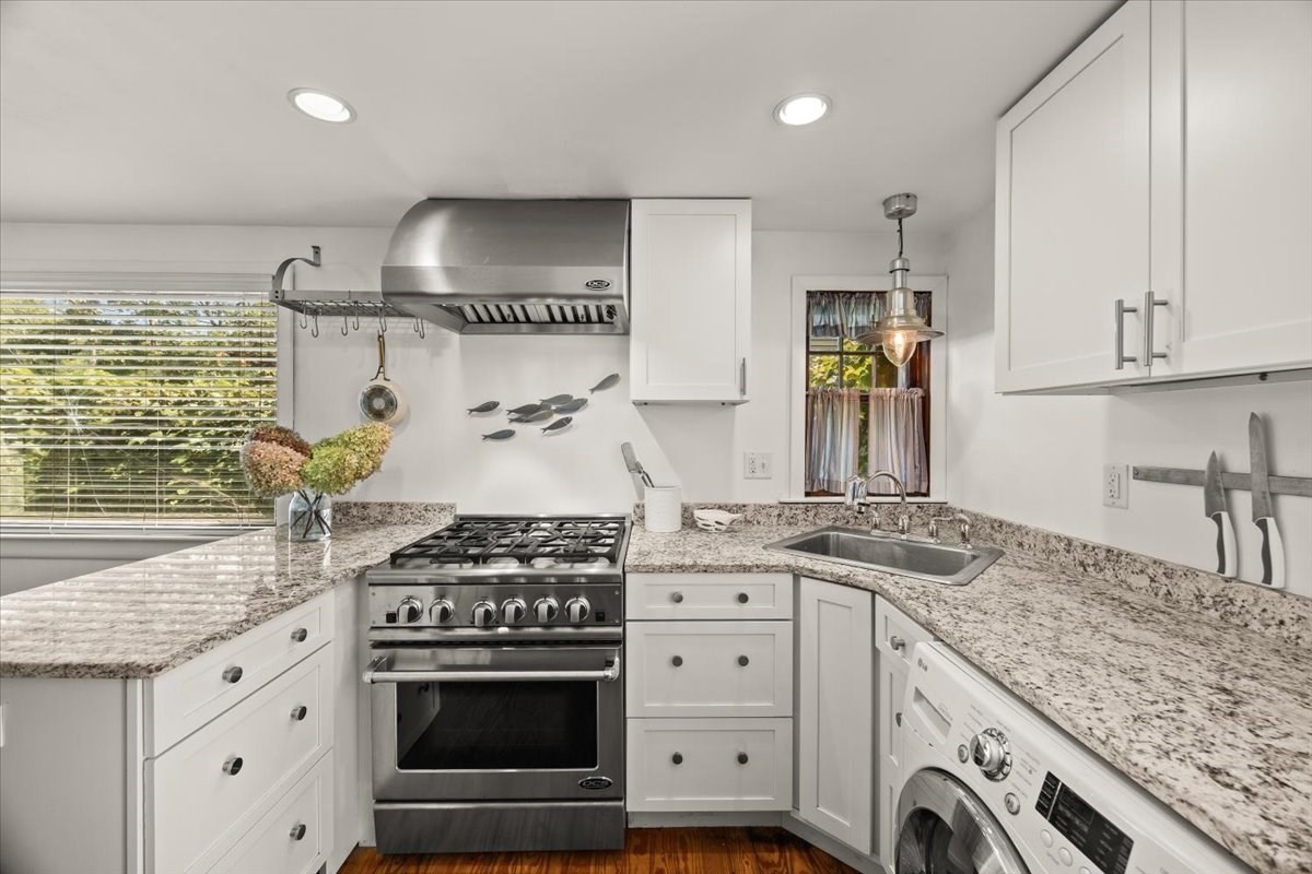 21 Harborview Property Photo 12