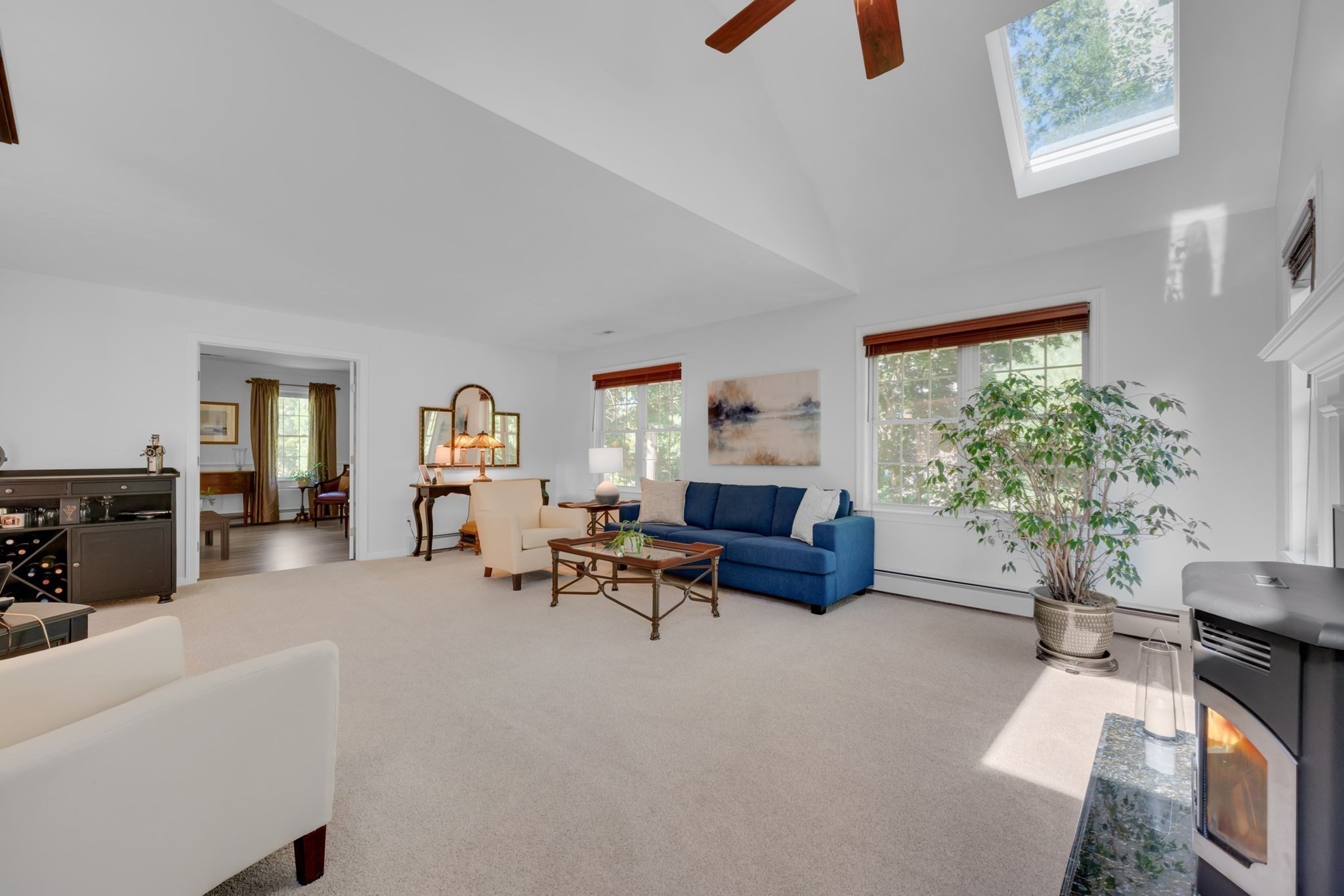 14 Old Towne Way Property Photo 8
