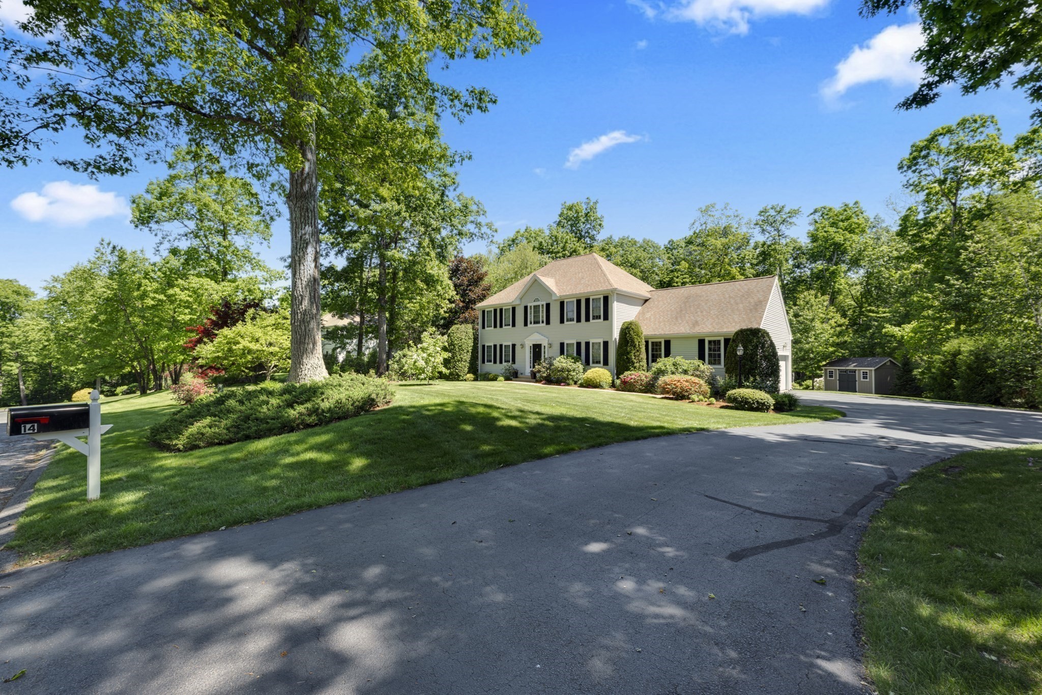 14 Old Towne Way Property Photo 39