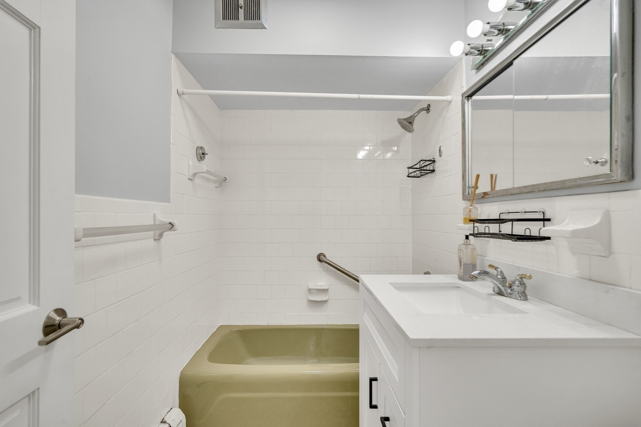 53 Paul St # 10 Property Photo 30