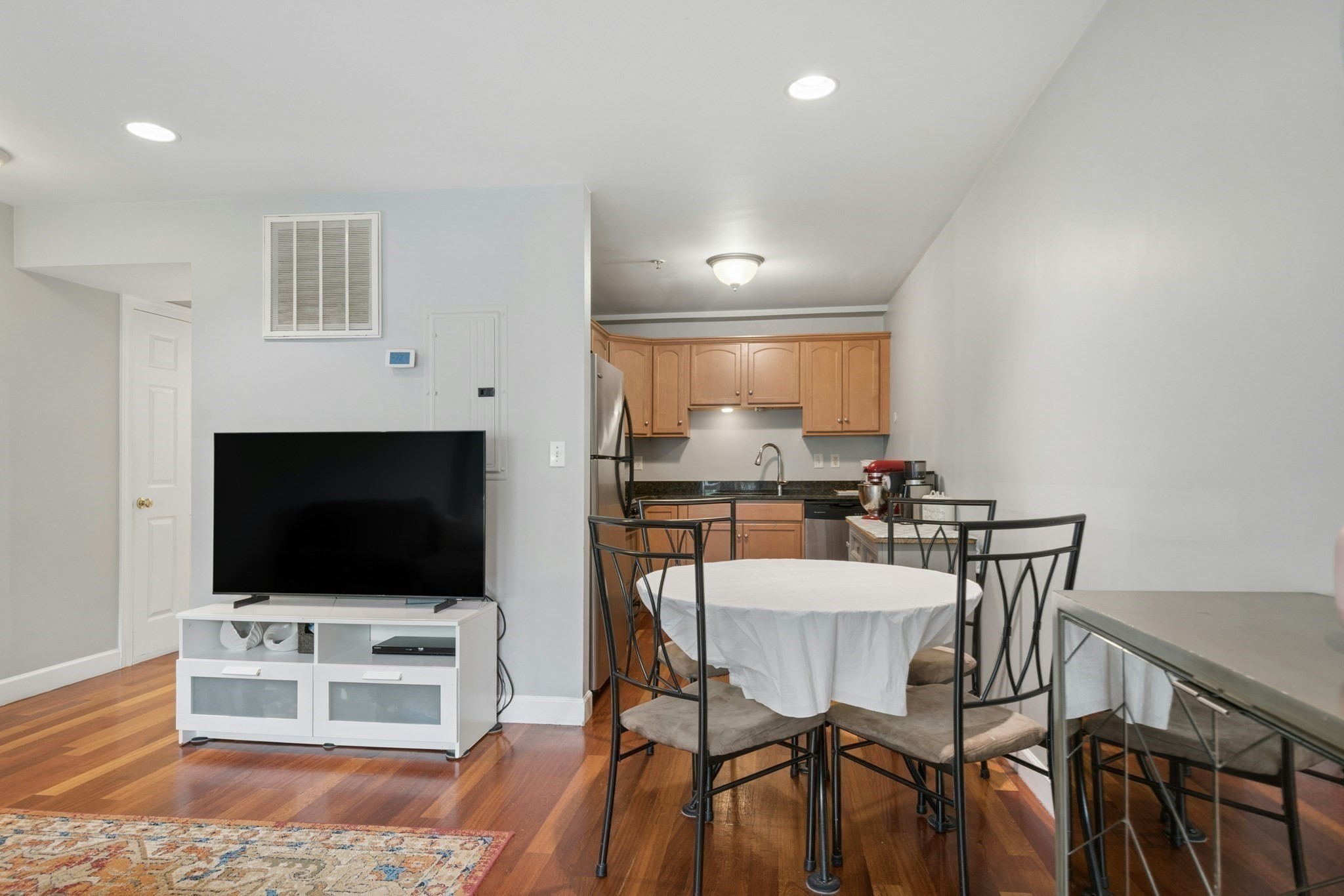 291 Revere Street # 7 Property Photo 13