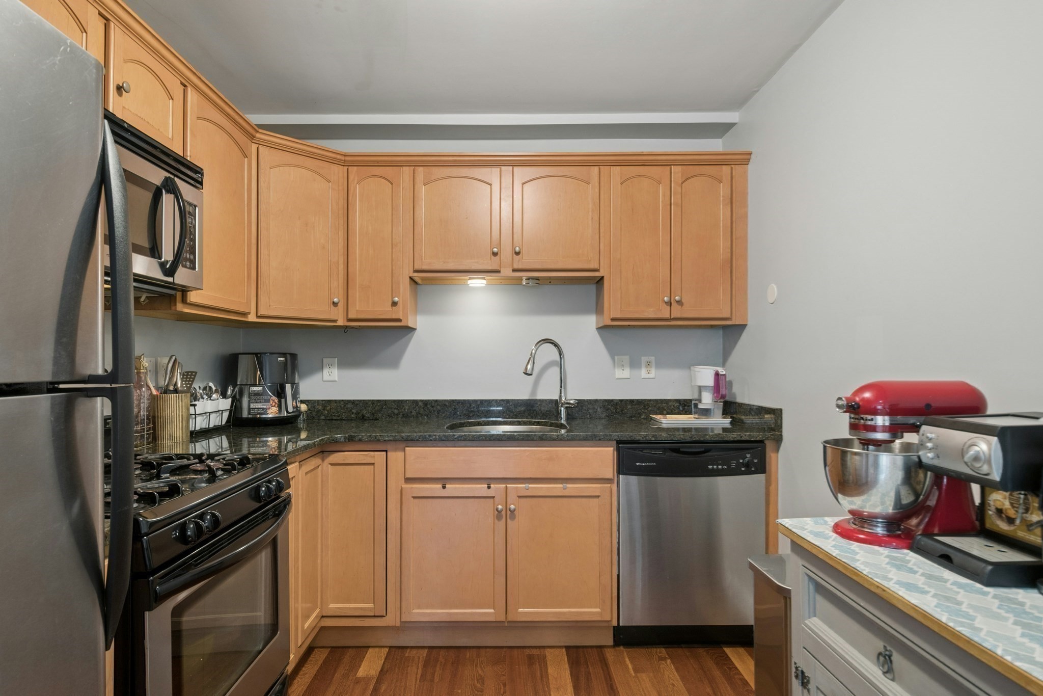 291 Revere Street # 7 Property Photo 14