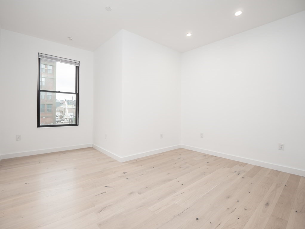 340 West 2nd Street # 9 Property Photo 21