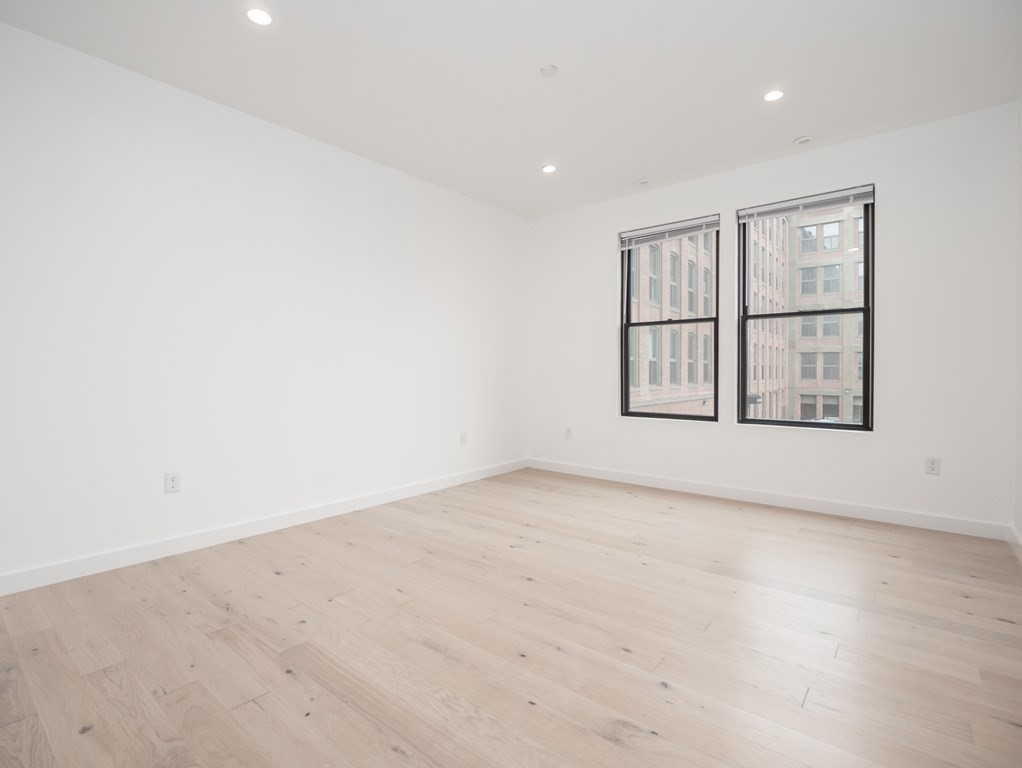 340 West 2nd Street # 9 Property Photo 22
