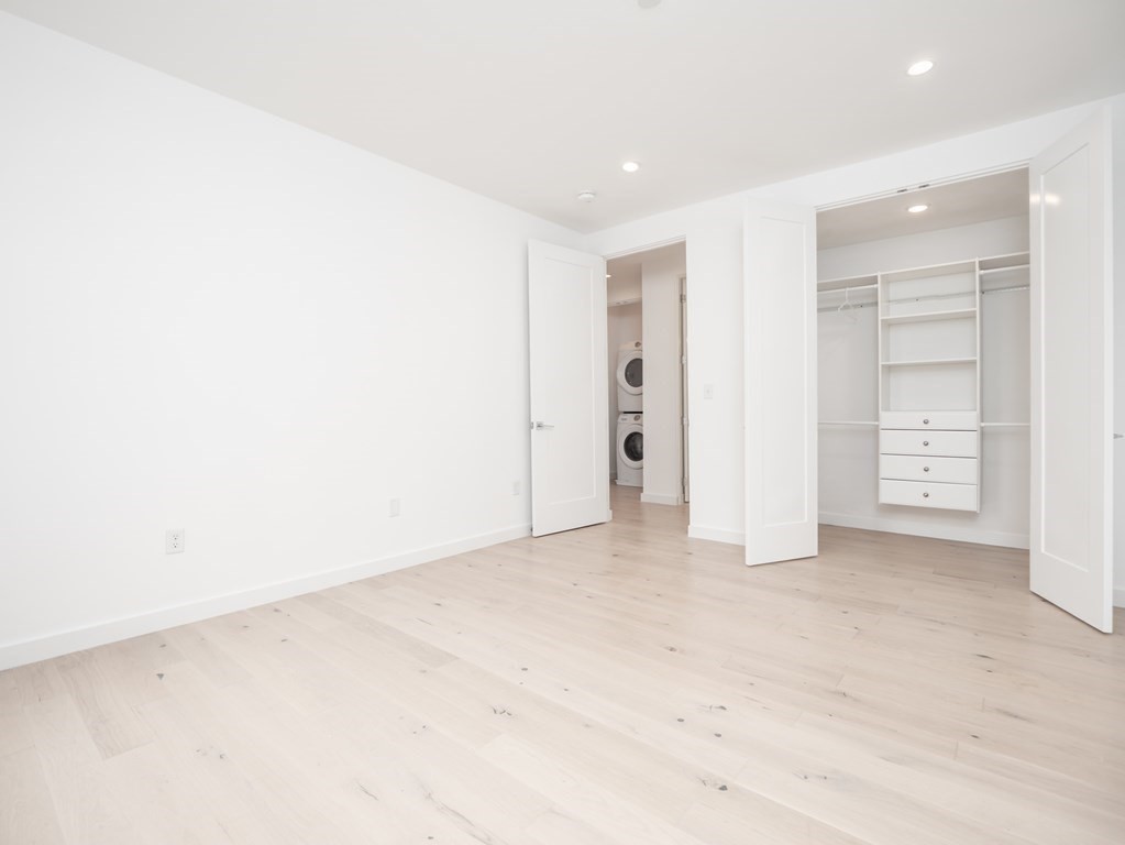 340 West 2nd Street # 9 Property Photo 23