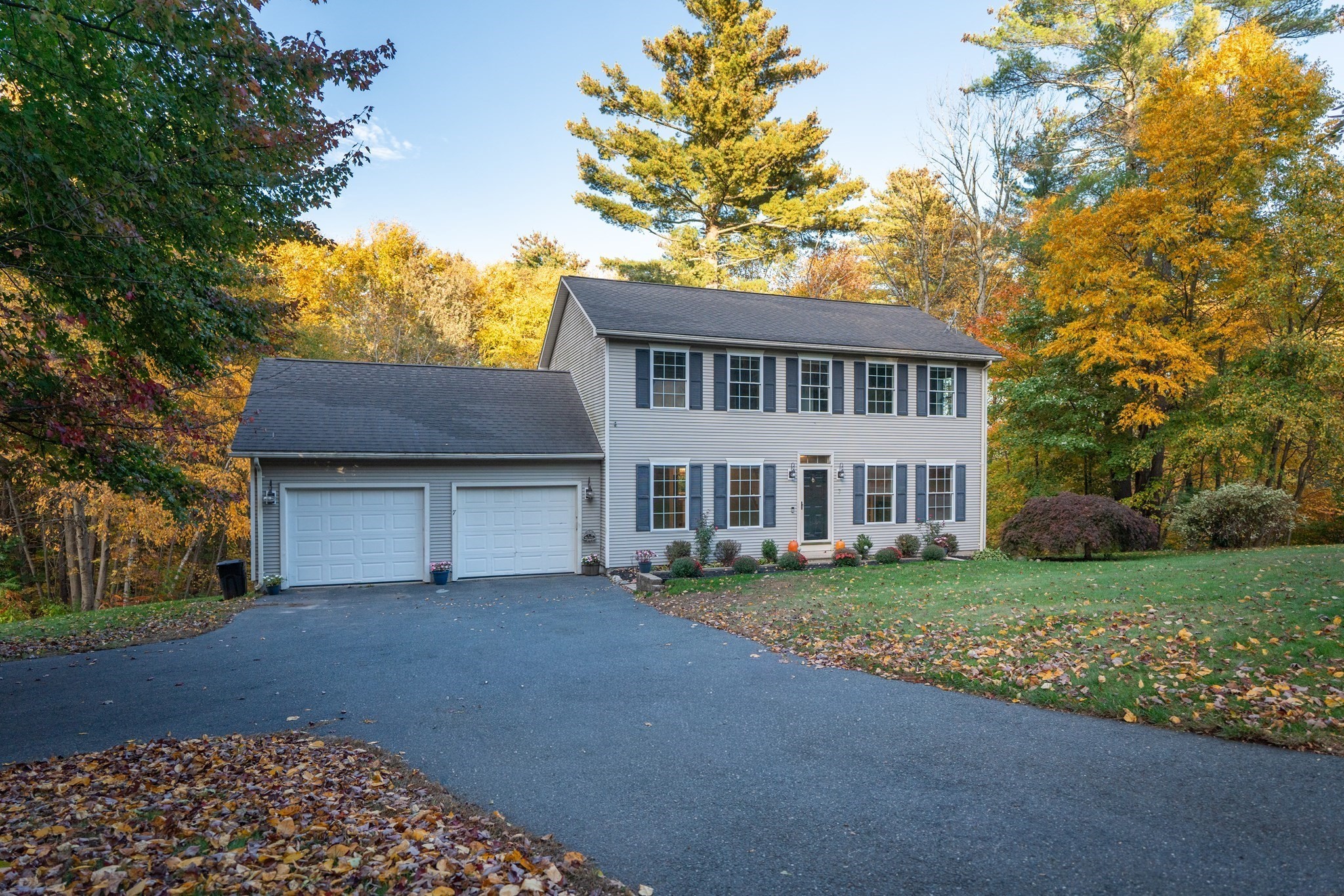 7 Hemlock Hollow