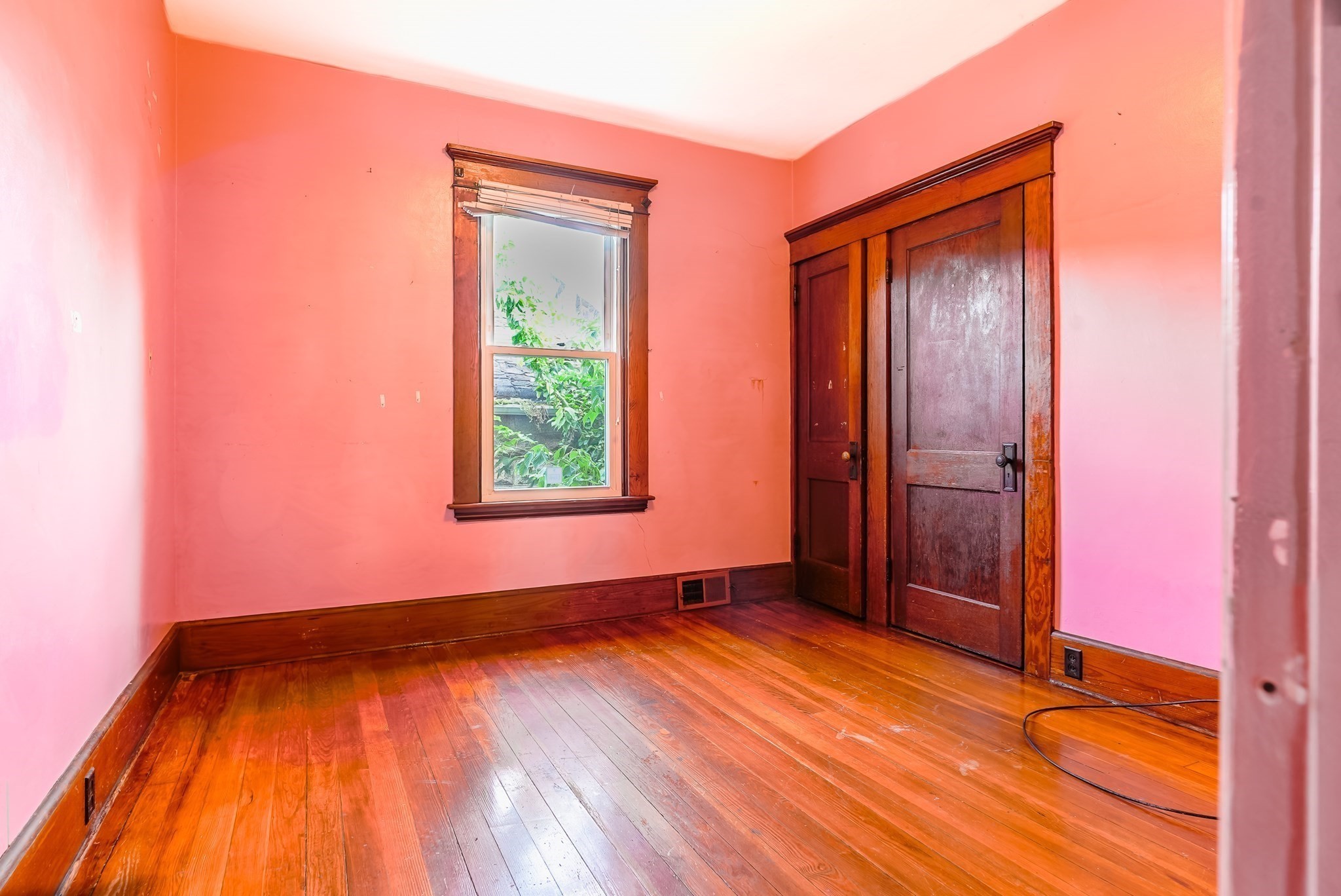 228 Brook St Property Photo 15