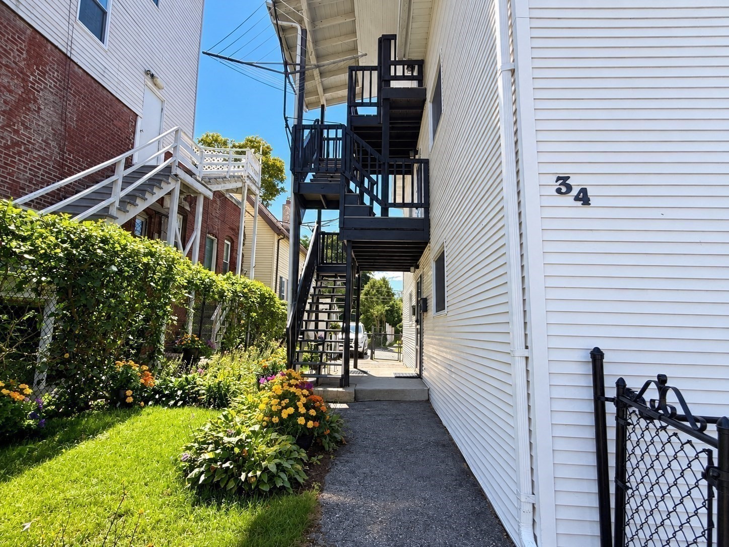 34 Dorchester St Property Photo 15