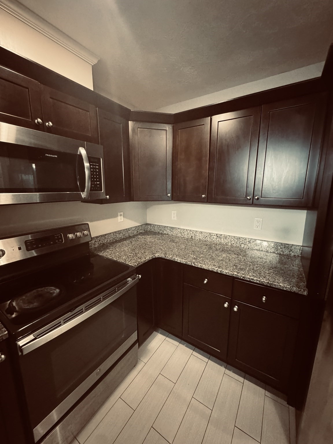 4D Marc Dr. # 5 Property Photo 1