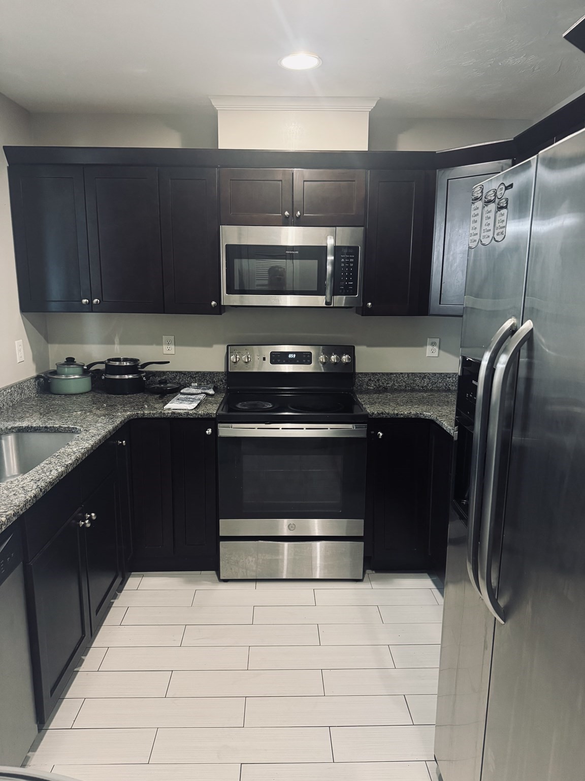 4d Marc Dr. # 5 Property Photo 2